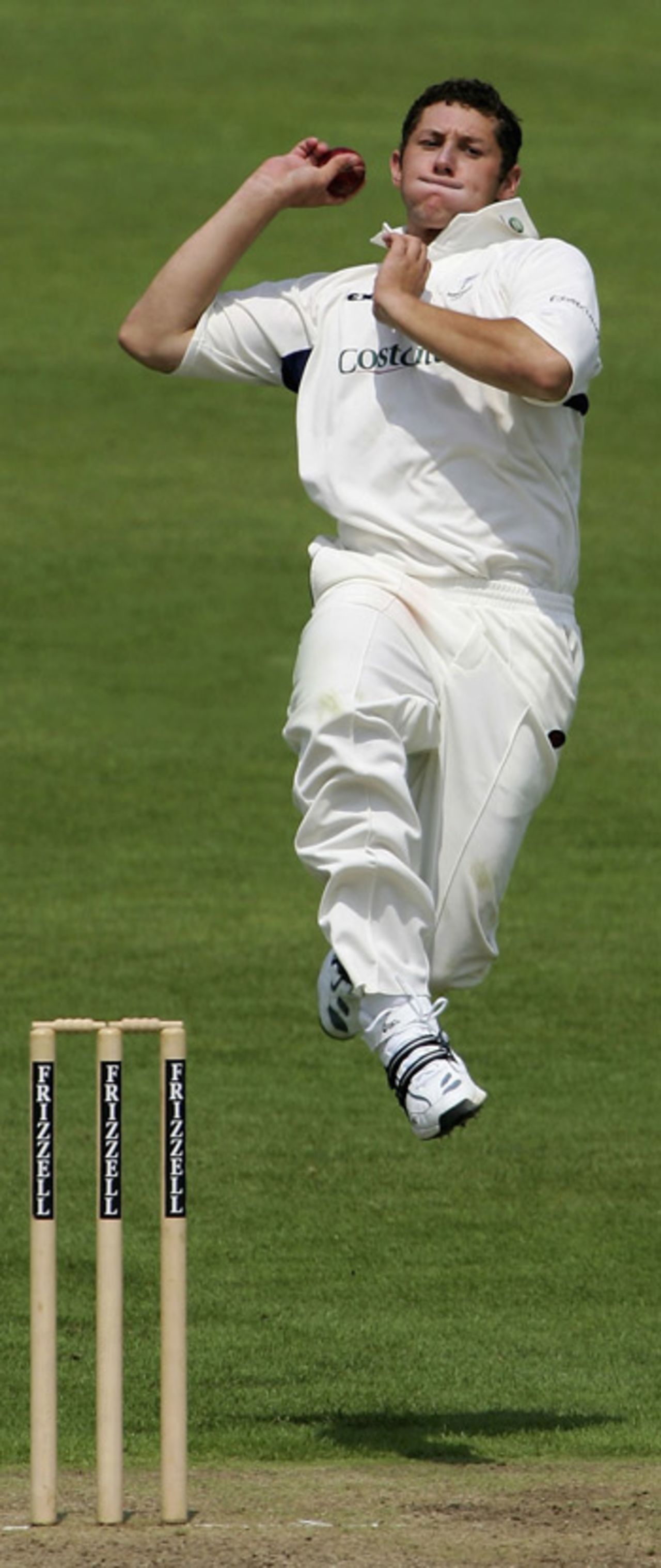 Tim Bresnan bowling against Worcestershire, July 8, 2005
