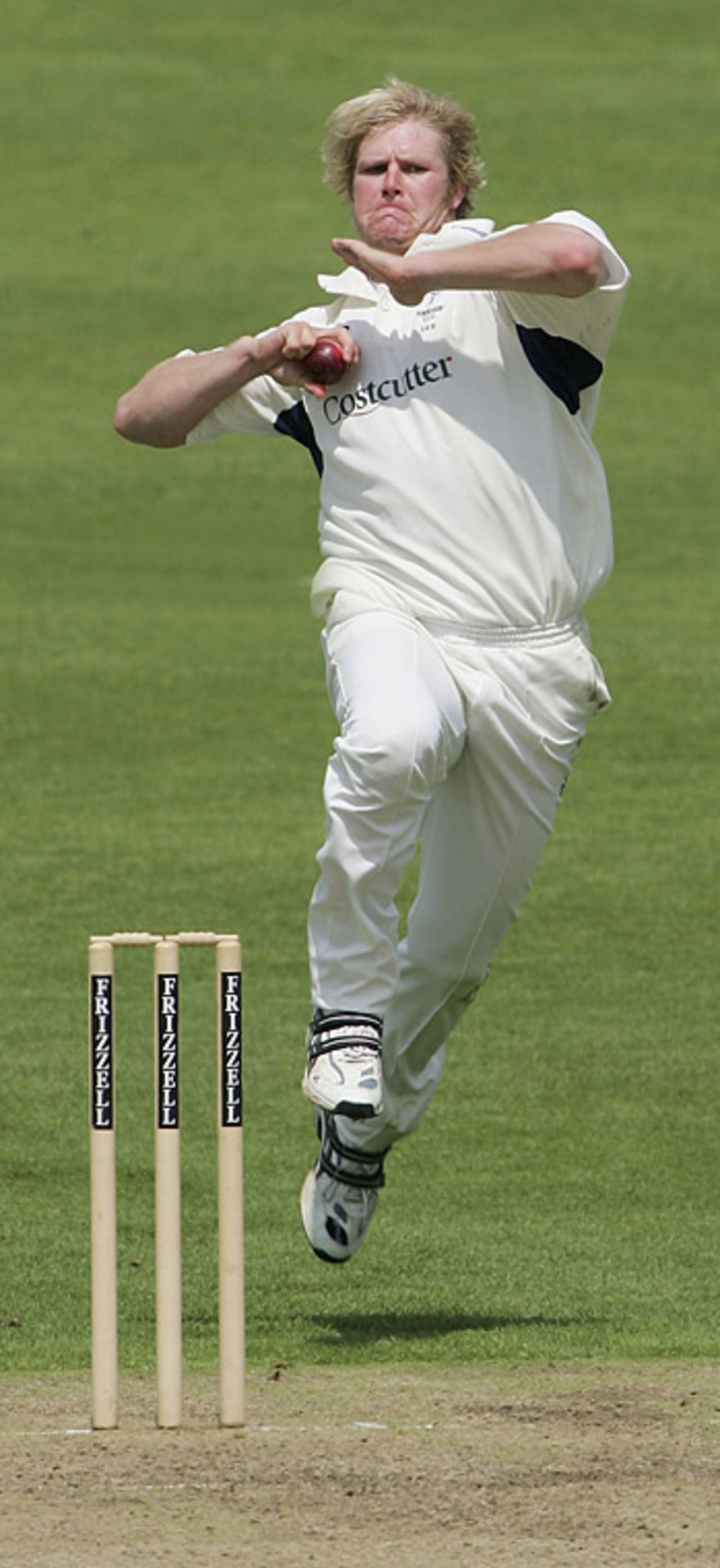 Matthew Hoggard about to launch into his delivery stride, Worcestershire v Yorkshire, Worcester, July 8, 2005