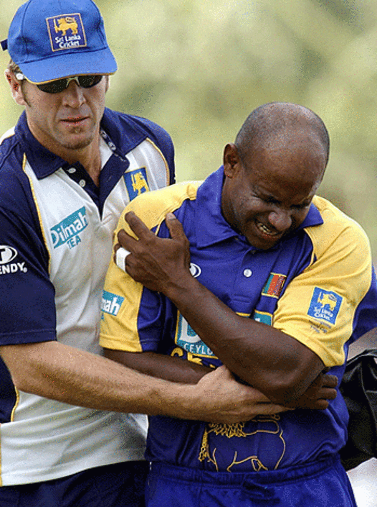 Sanath Jayasuriya dislocated his shoulder during the first match of the IndianOil Cup against India at the Dambulla Cricket Stadium, July 30, 2005