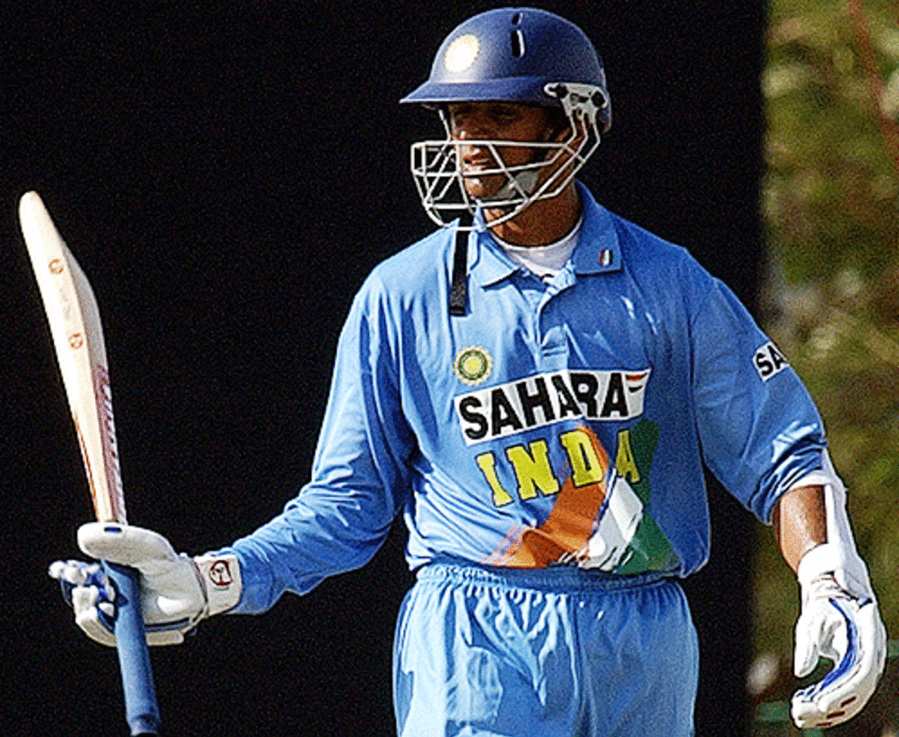 Rahul Dravid acknowledges his half century against Sri Lanka at the Dambulla Cricket Stadium, July 30, 2005