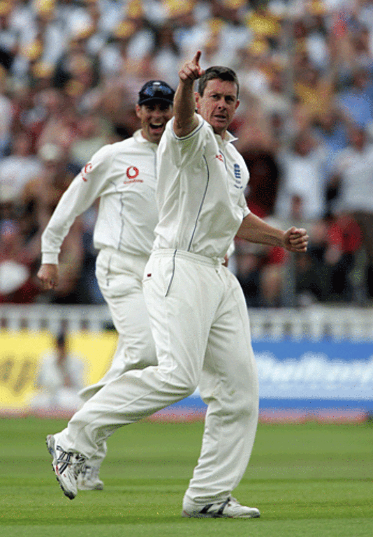 Ashley Giles celebrates Ricky Ponting's wicket, England v Australia, second Test, Edgbaston, August 5, 2005