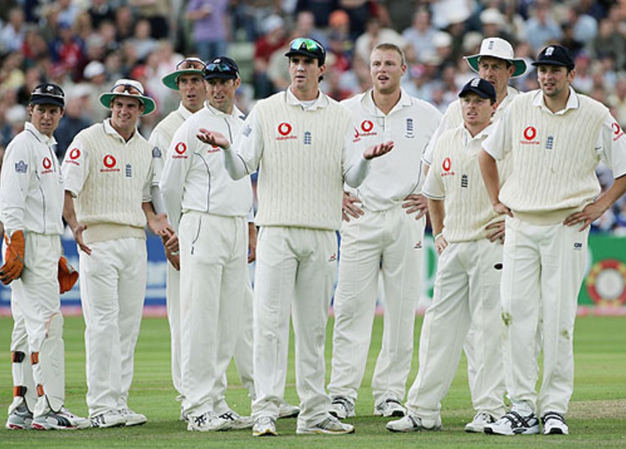 England wait on the decision of Damien Martyn's run-out, England v Australia, 2nd Test, Edgbaston, August 5, 2005