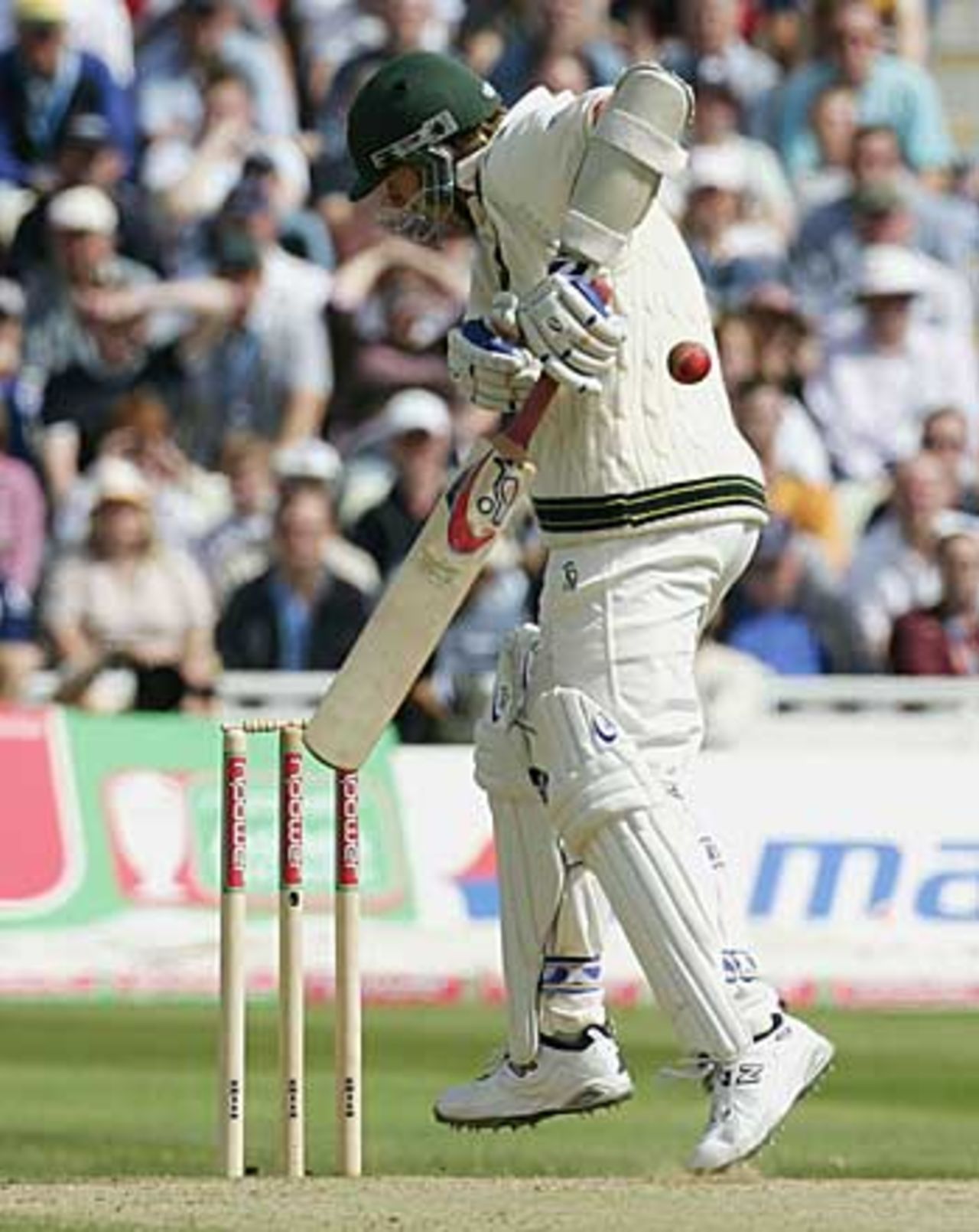 Brett Lee is hit as he takes Australia to the brink, England v Australia, 2nd Test, Edgbaston, August 7