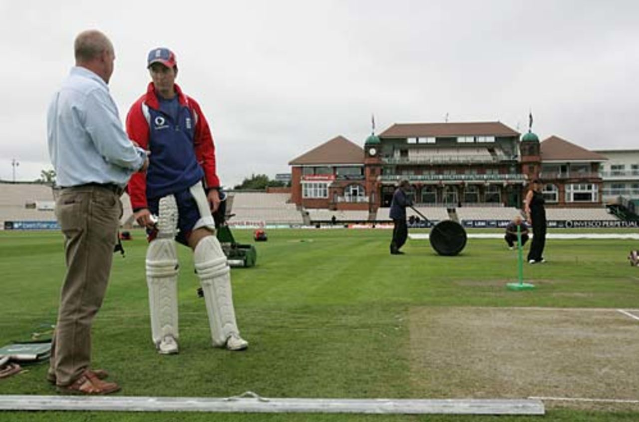 Michael Vaughan chats with groundsman Peter Marron, Old Trafford, August 10, 2005