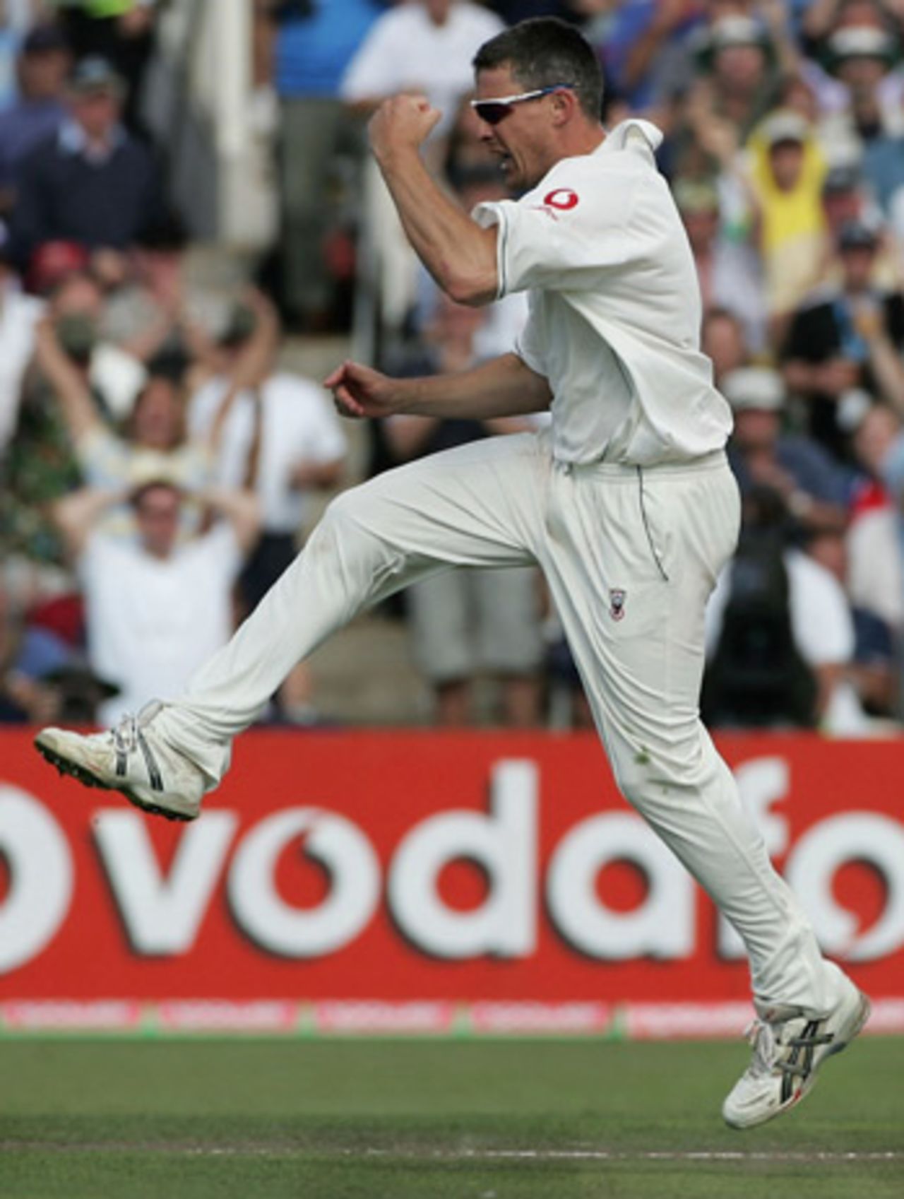 Ashley Giles picks up another Australian wicket, England v Australia, Old Trafford, August 12, 2005