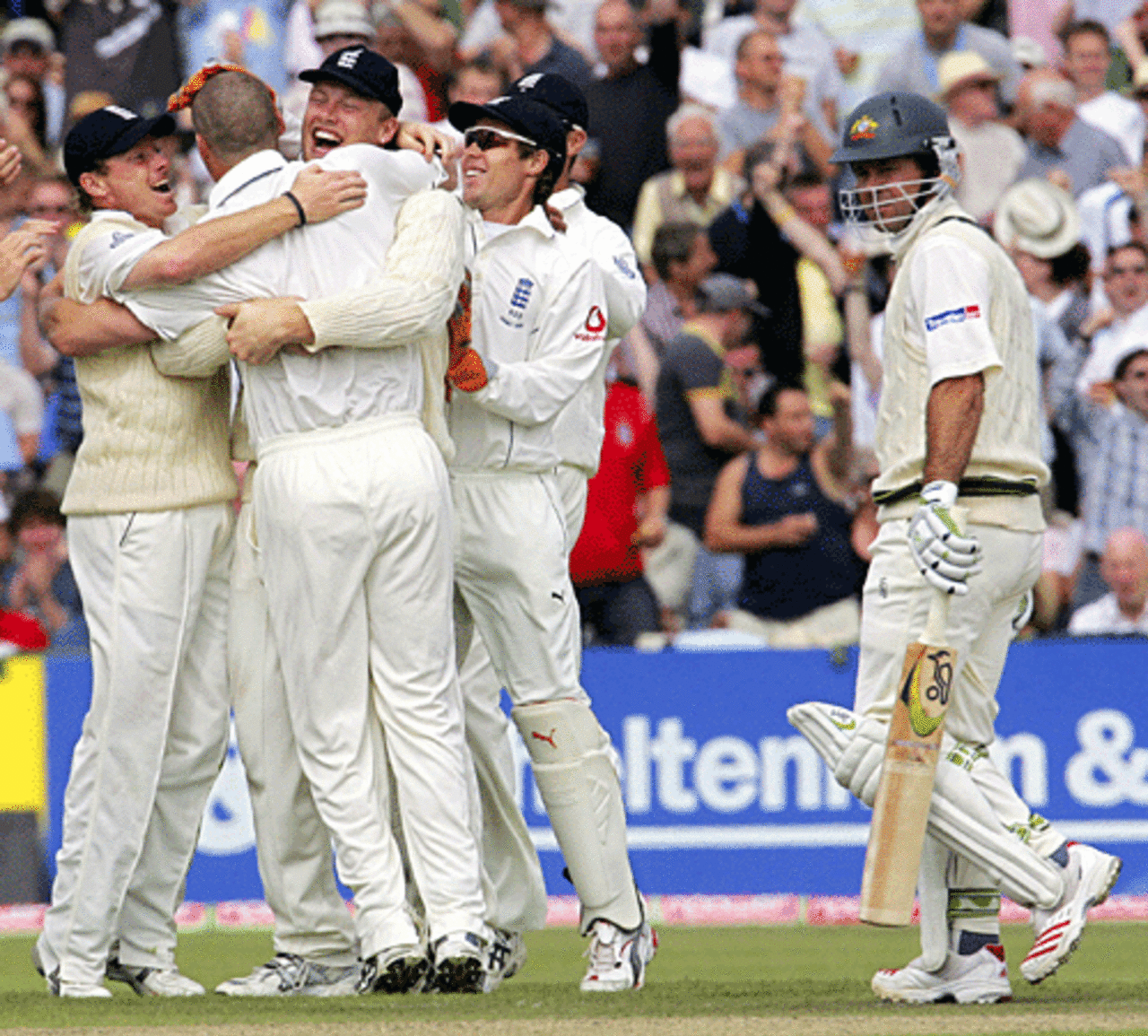 England celebrate as Ricky Ponting trudges off, England v Australia, Old Trafford, August 12, 2005