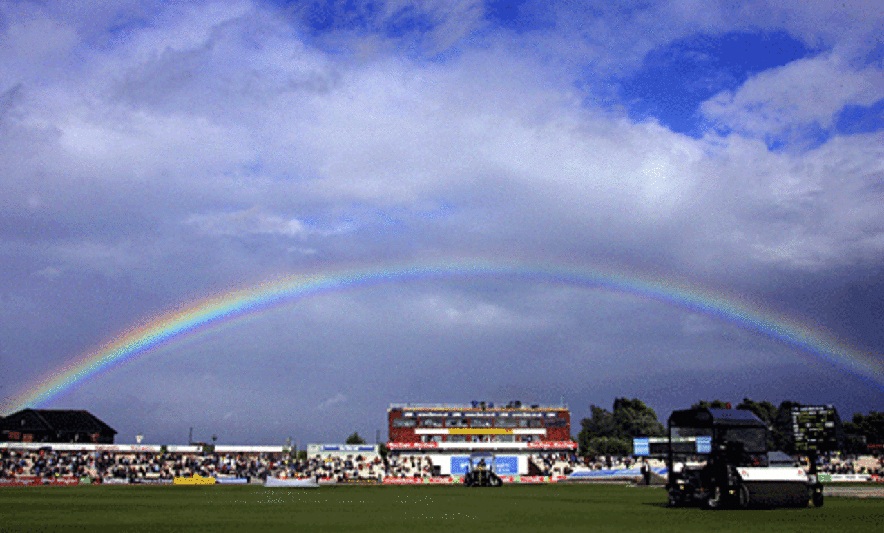 Who'll find the pot of gold at the end of that rainbow?, Egnland v Australia, Old Trafford, August 13, 2005