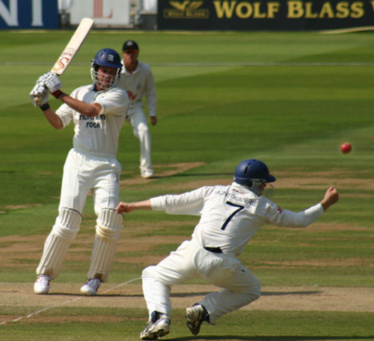 Richard Montgomerie narrowly misses catching Chris Peploe, Middlesex v Sussex, Lord's, August 17, 2005