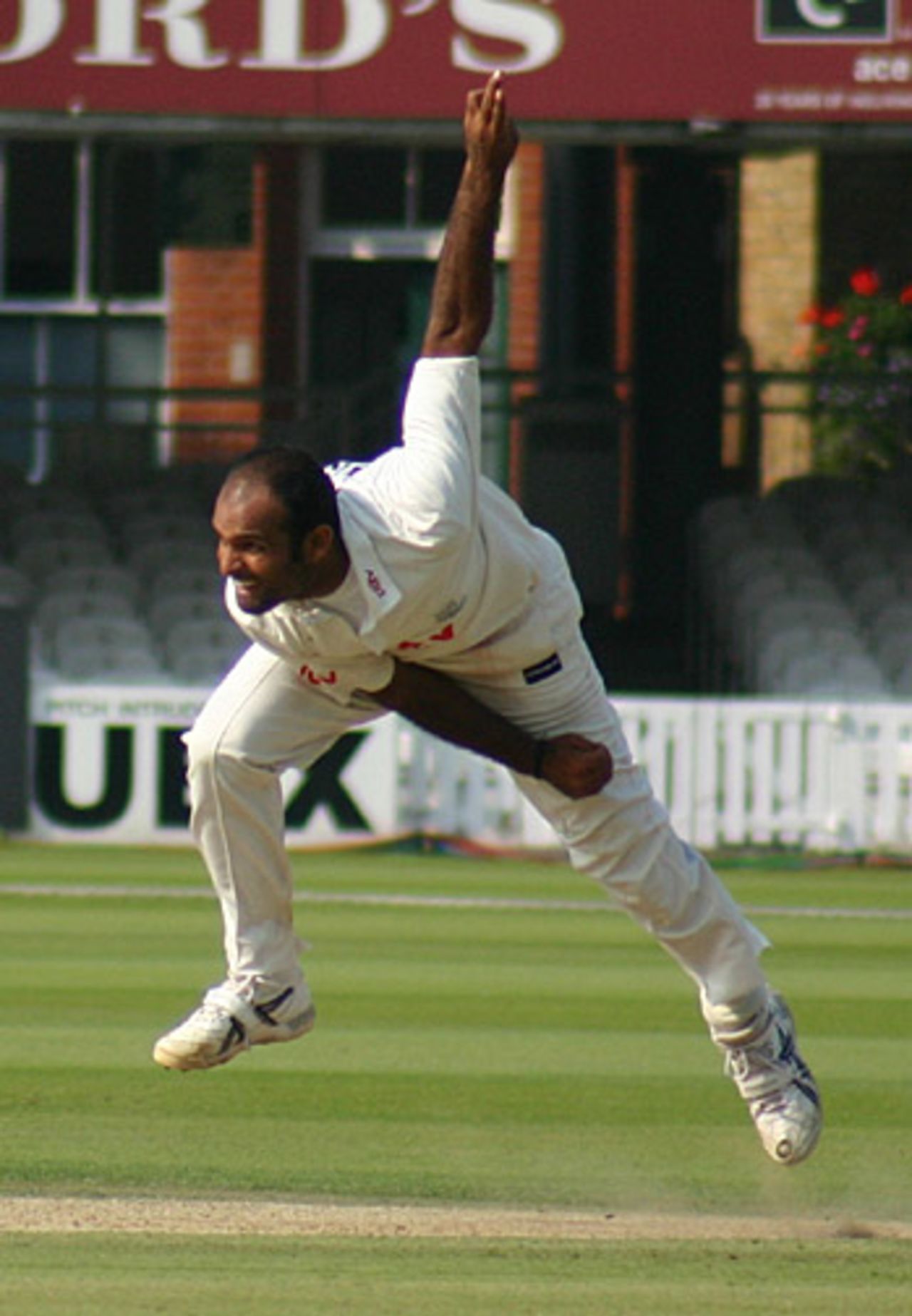 Naved-ul-Hasan in full flow, Middlesex v Sussex, Lord's, August 17, 2005