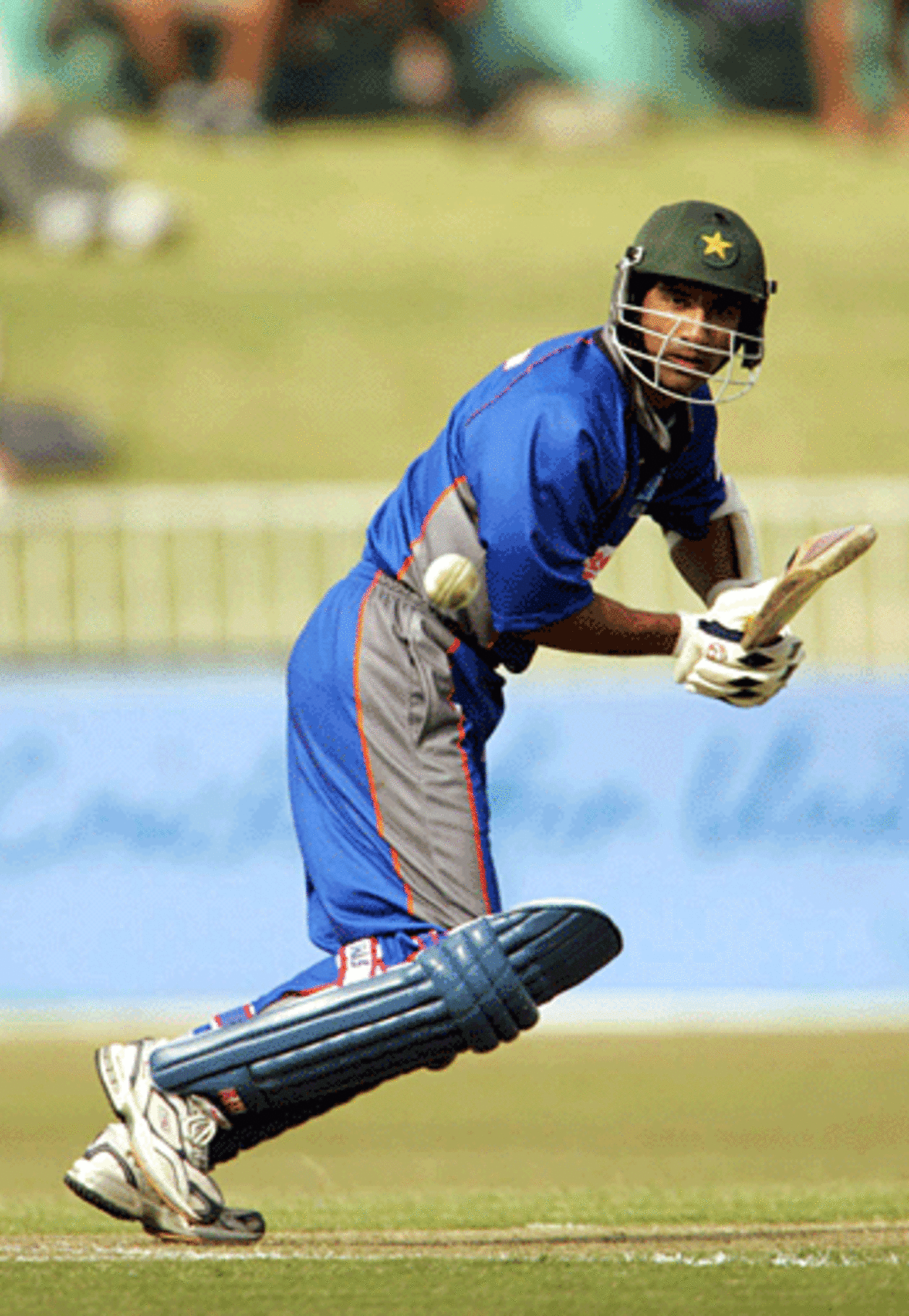 Yousuf Youhana sets off for a run for Asia XI, Africa XI v Asia XI, Durban, August 20