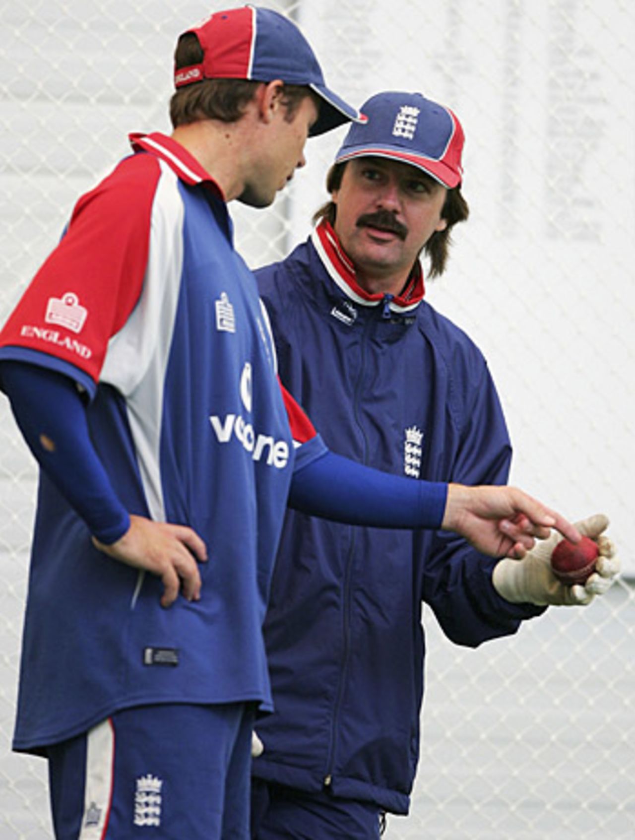 Geraint Jones receives some tips from Jack Russell in the Indoor Academy at Loughbrough, Trent Bridge, August 24, 2005