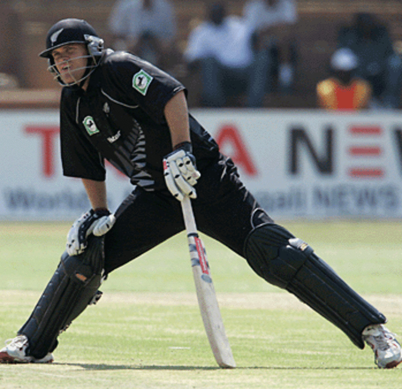 Lou Vincent stretches during a career best knock of 172, New Zealand v Zimbabwe, August 24, 2005