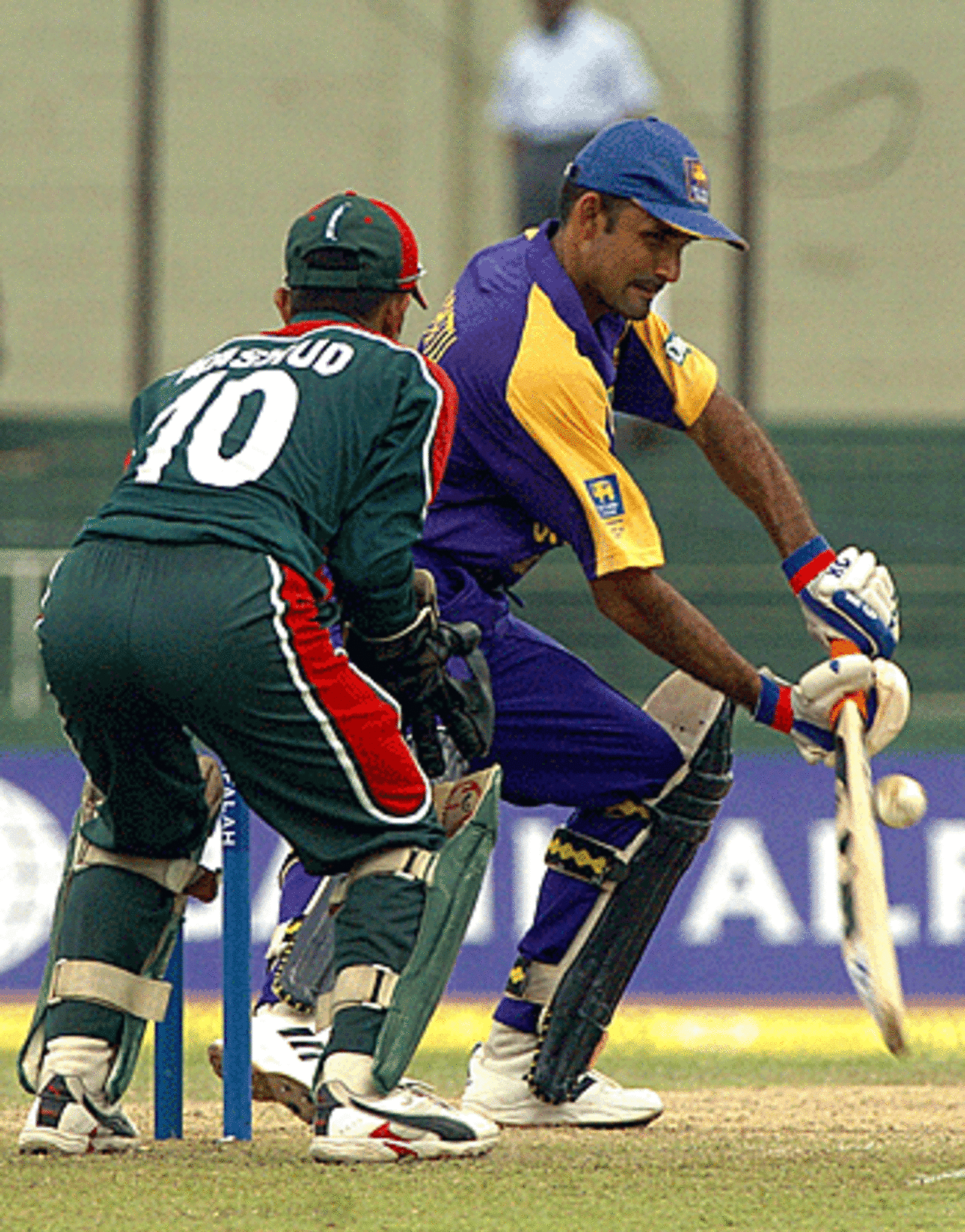 Marvan Atapattu glides the ball past Khaled Mashud, Sri Lanka v Bangladesh, Sinhalese Sports Club Ground, Colombo, August 31, 2005