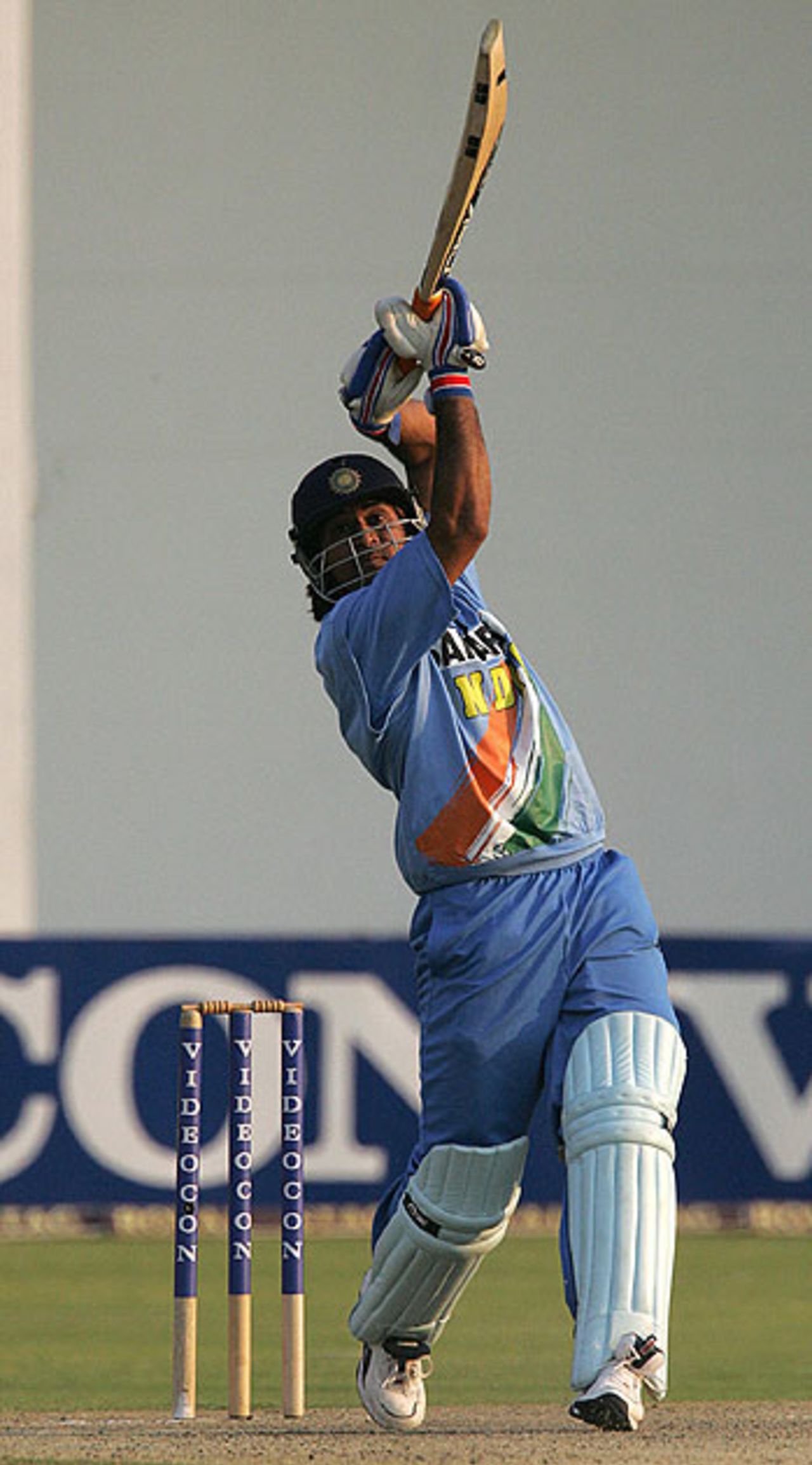 Mahendra Singh Dhoni hits the winning runs, India v New Zealand, Harare, September 2, 2005