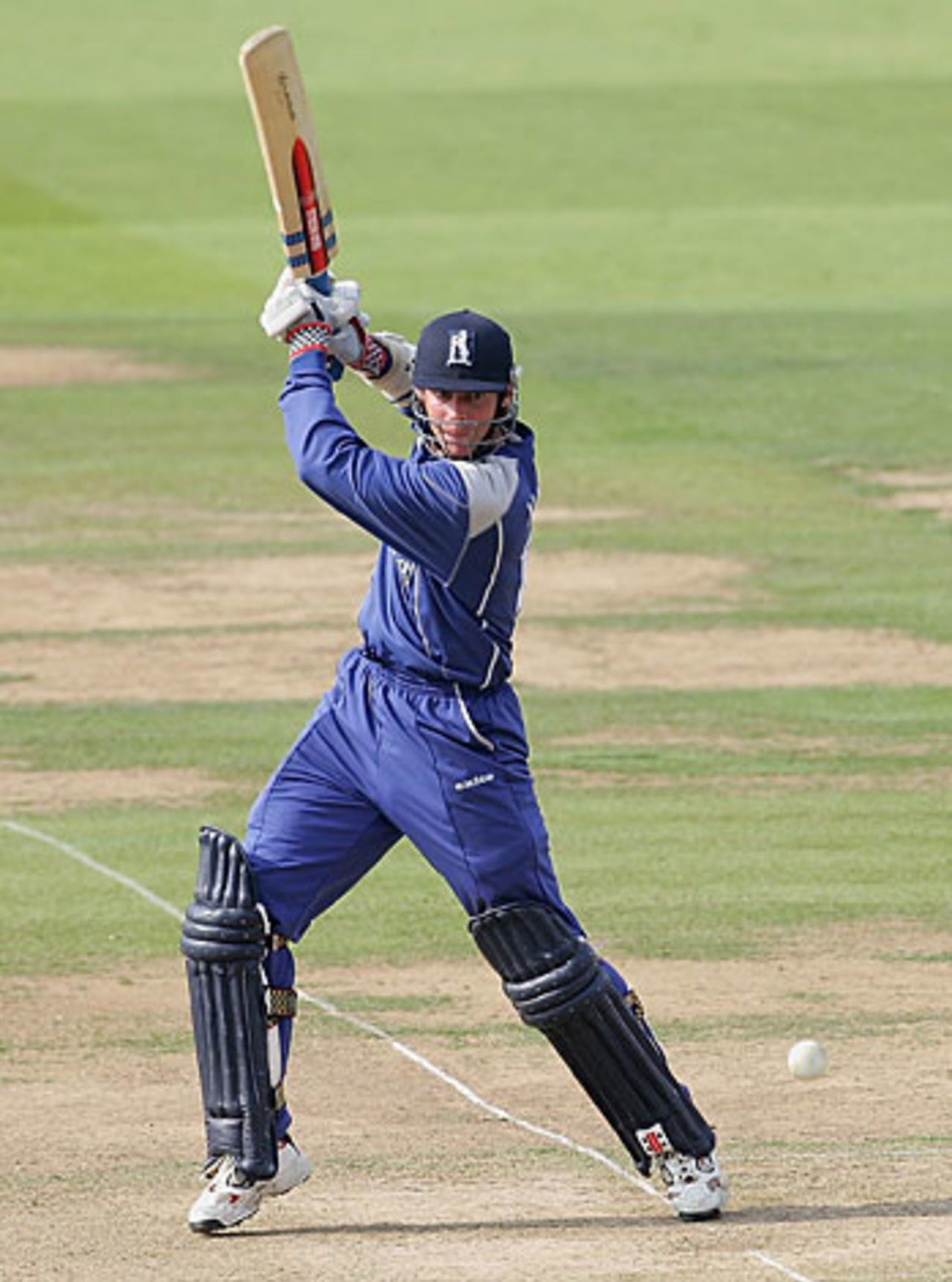 Nick Knight cuts during his hundred, Hampshire v Warwickshire, Lord's, September 3, 2005