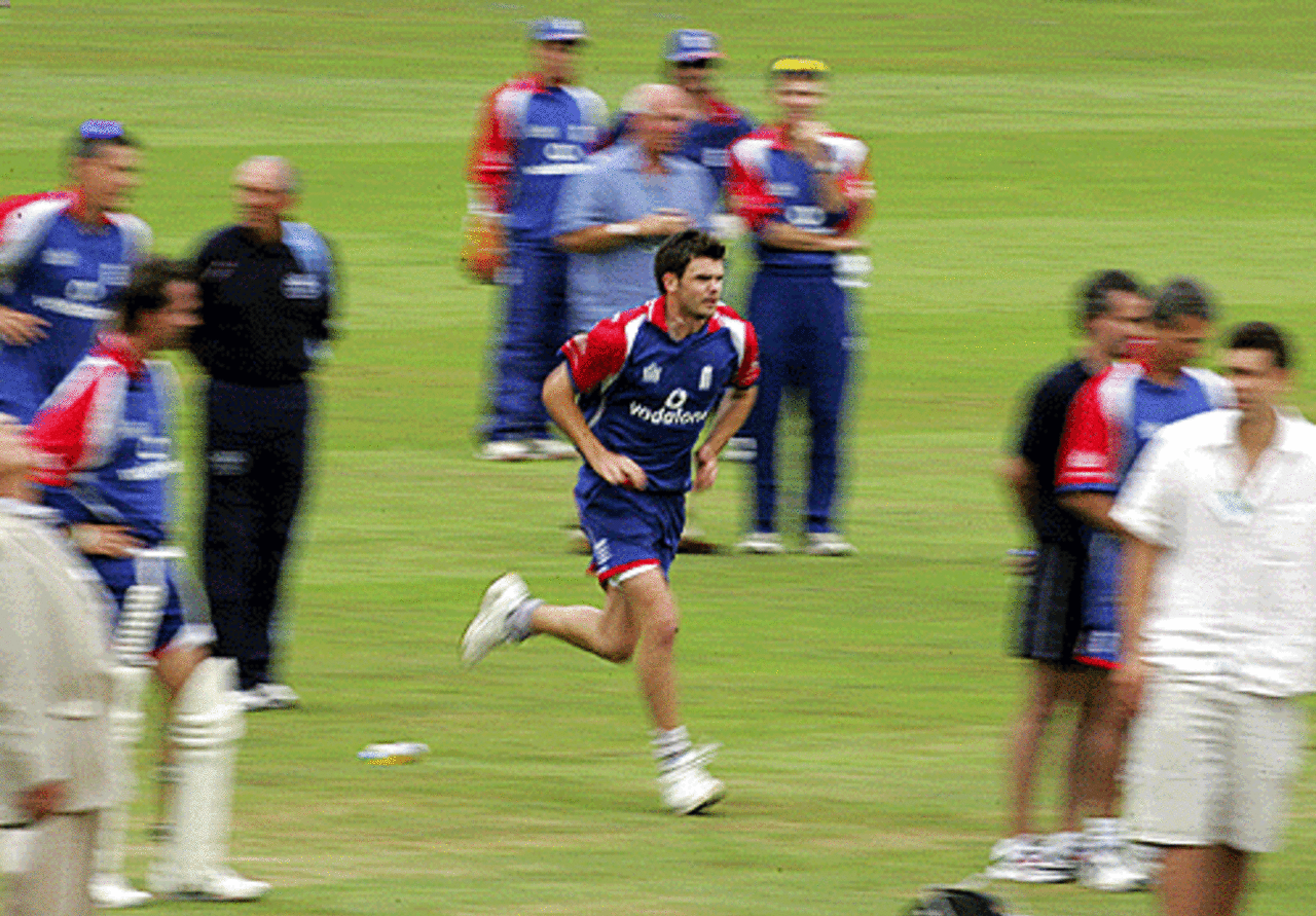 James Anderson is the centre of attention as he runs up to bowl, The Oval, London, September 7, 2005