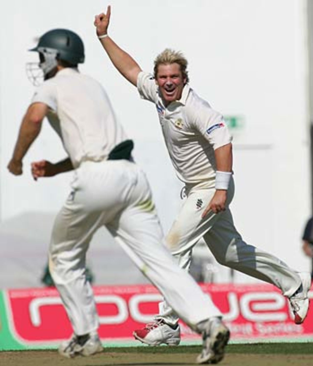 Shane Warne celebrates Michael Vaughan's dismissal, England v Australia, 5th Test, The Oval, September 8, 2005