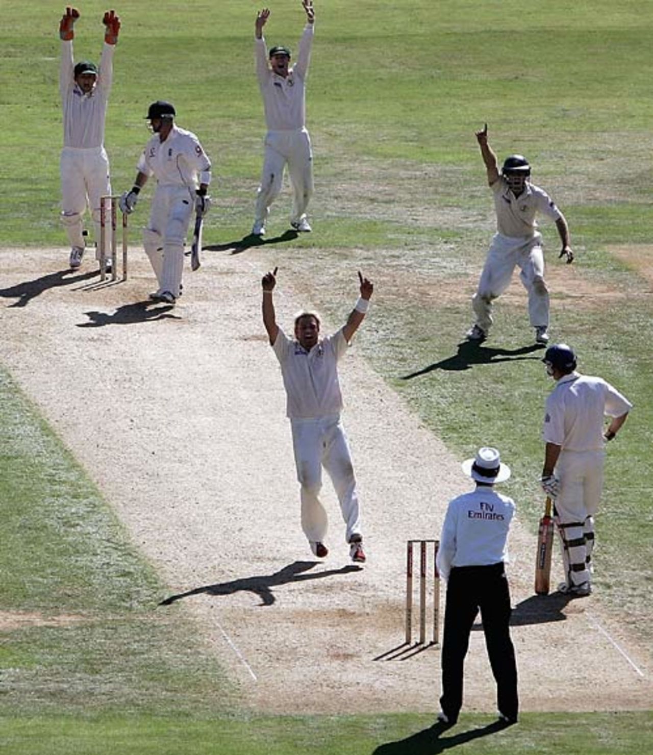 Shane Warne appeals - successfully - for lbw against Ian Bell, England v Australia, 5th Test, The Oval, September 8, 2005