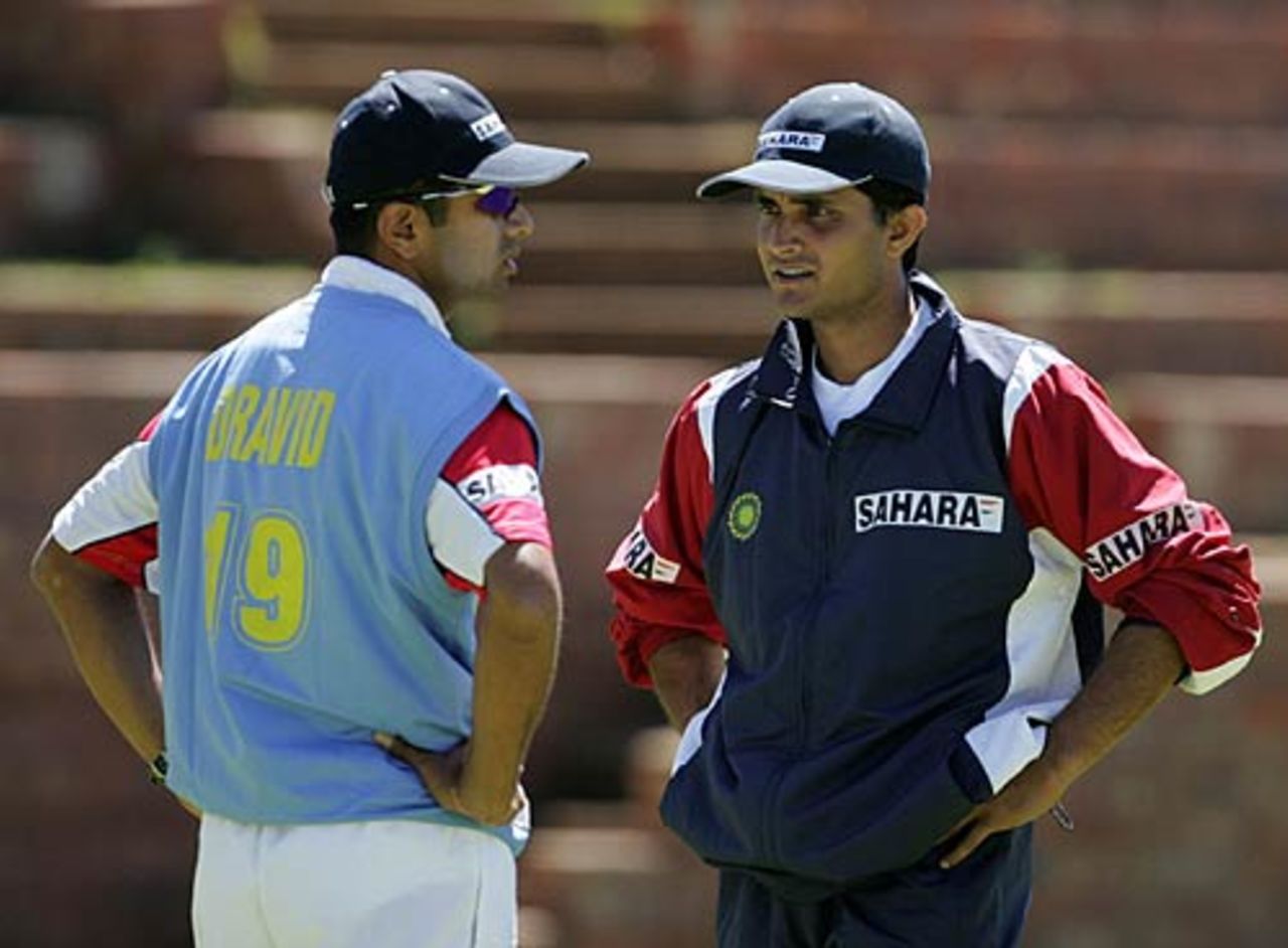 Rahul Dravid and Sourav Ganguly strategise ahead of the first Test against Zimbabwe, Bulawayo, September 12, 2005
