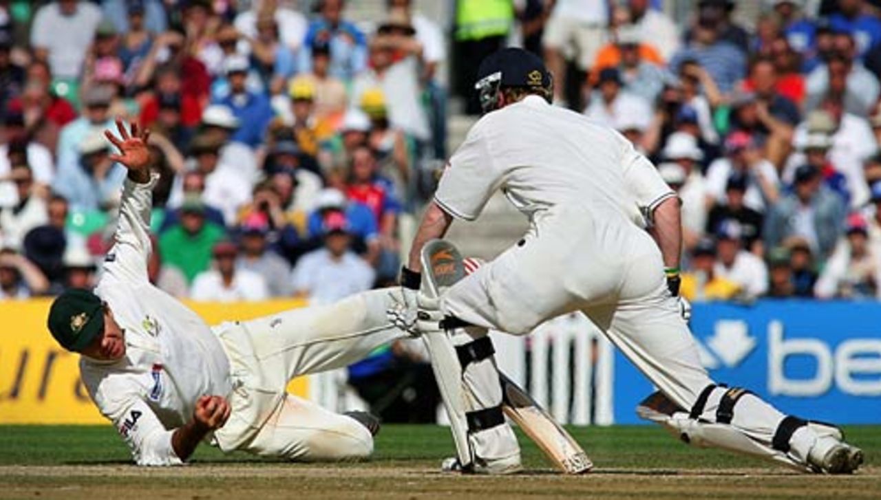 Ricky Ponting dives to catch Paul Collingwood inches off the ground, England v Australia, 5th Test, The Oval, September 12, 2005