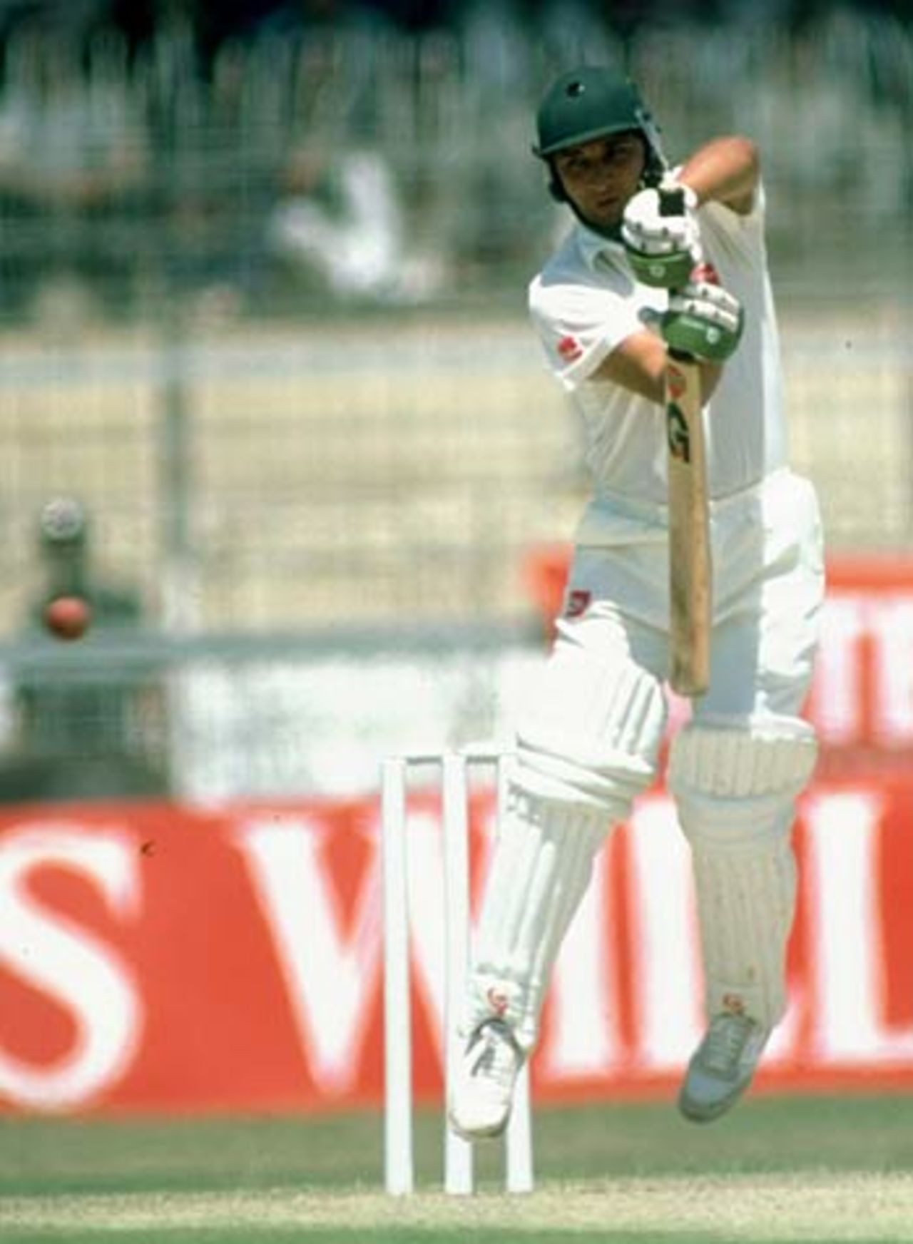 Abdul Qadir in defensive mode, Pakistan v England, Karachi, March 6, 1984
