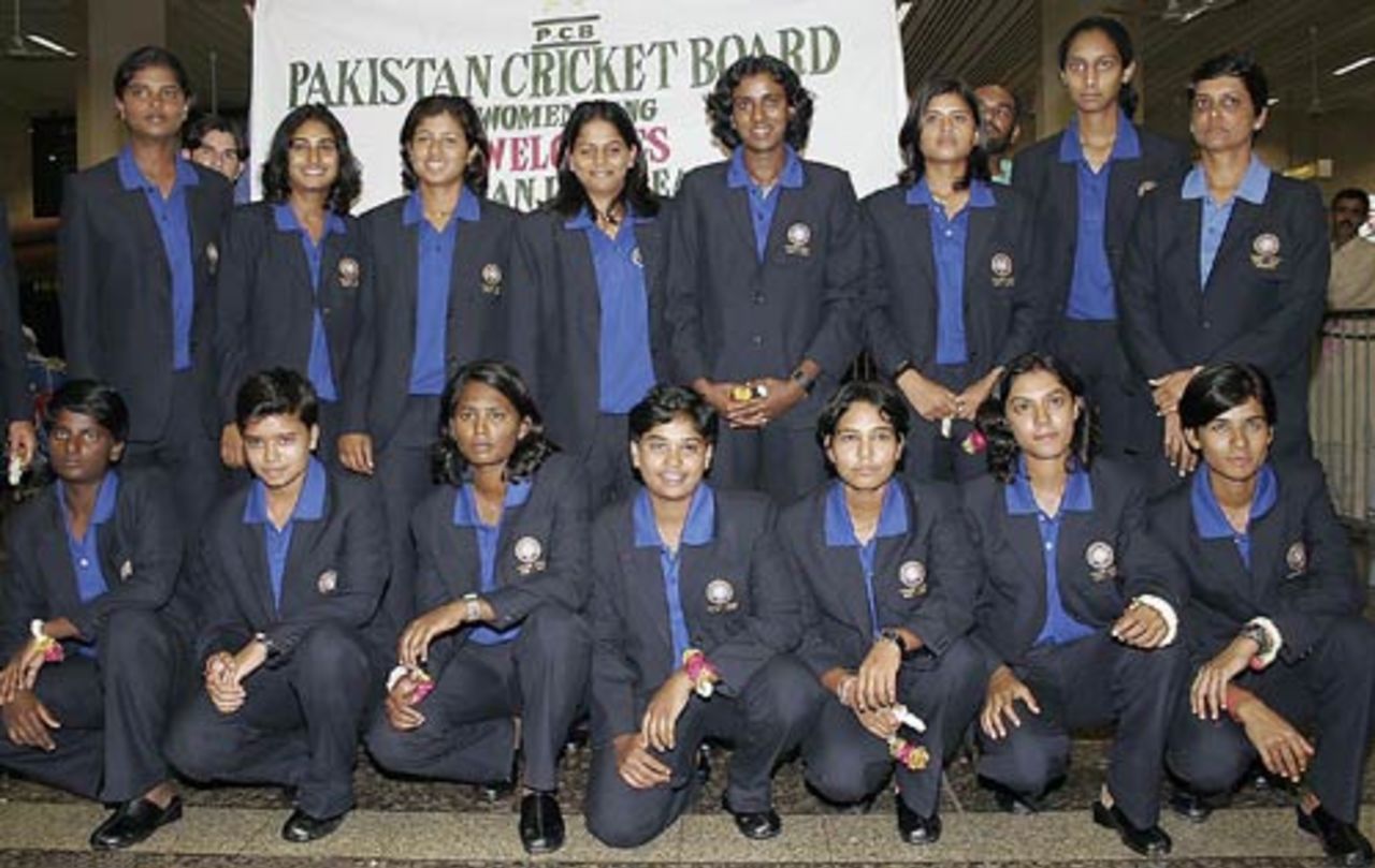 The Indian Under-21 women's team arrives in Pakistan, Lahore, September 27, 2005
