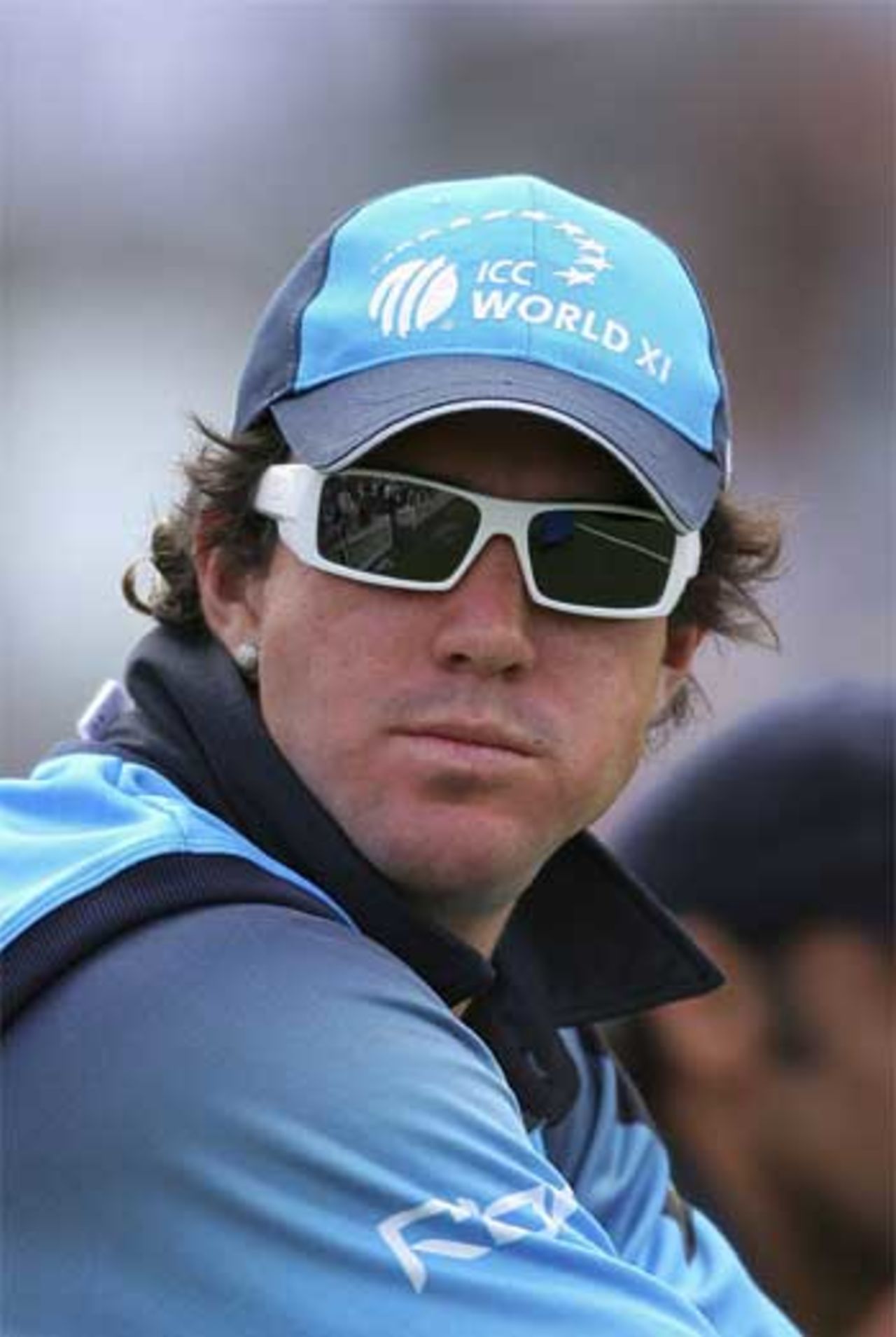 Kevin Pietersen takes a breather, Victoria v World XI, Melbourne, October 2, 2005