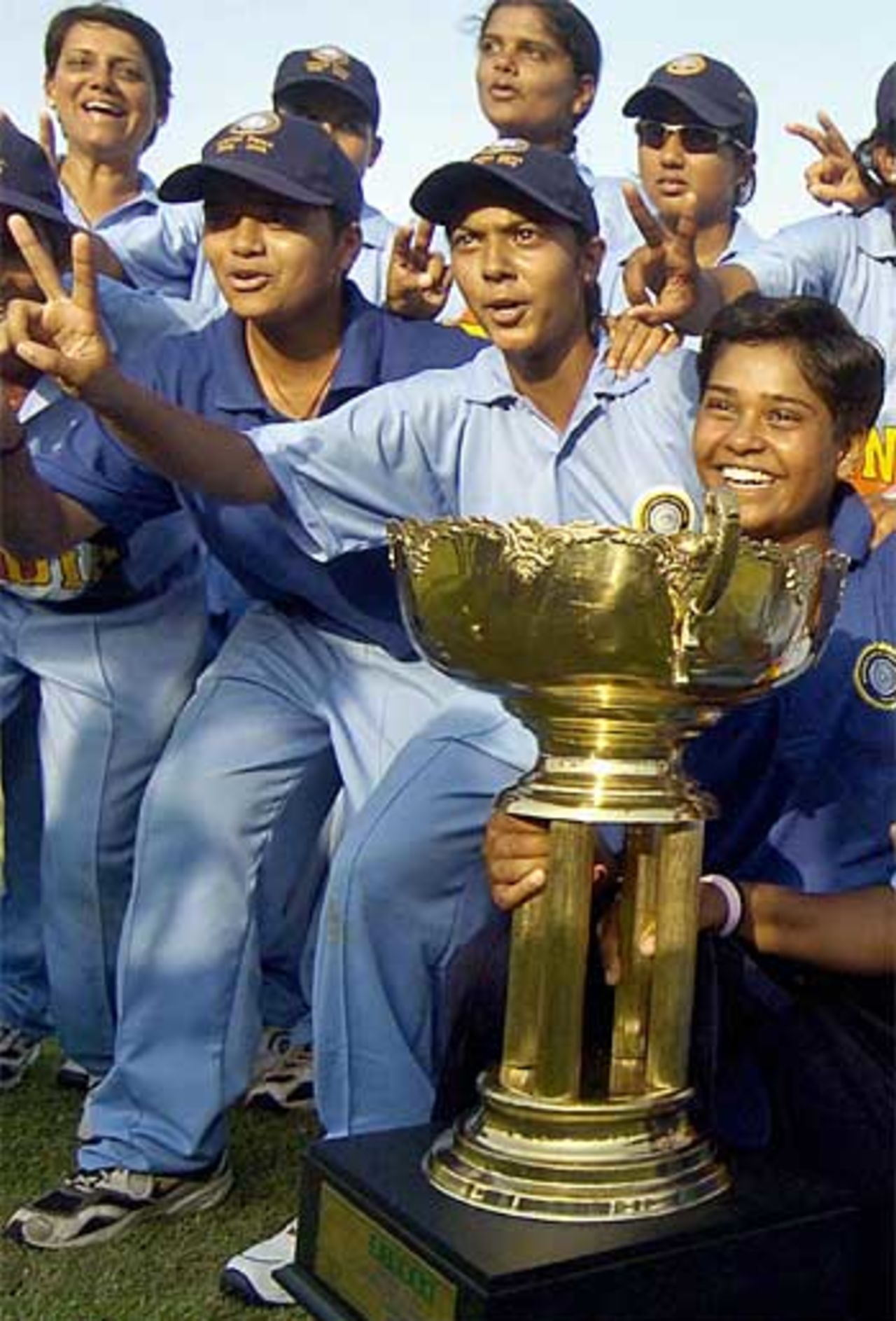 The victorious Indian side celebrate after completing a 4-0 series whitewash, Pakistan women v India U-21, Gaddafi stadium, Lahore, Octorber 2, 2005