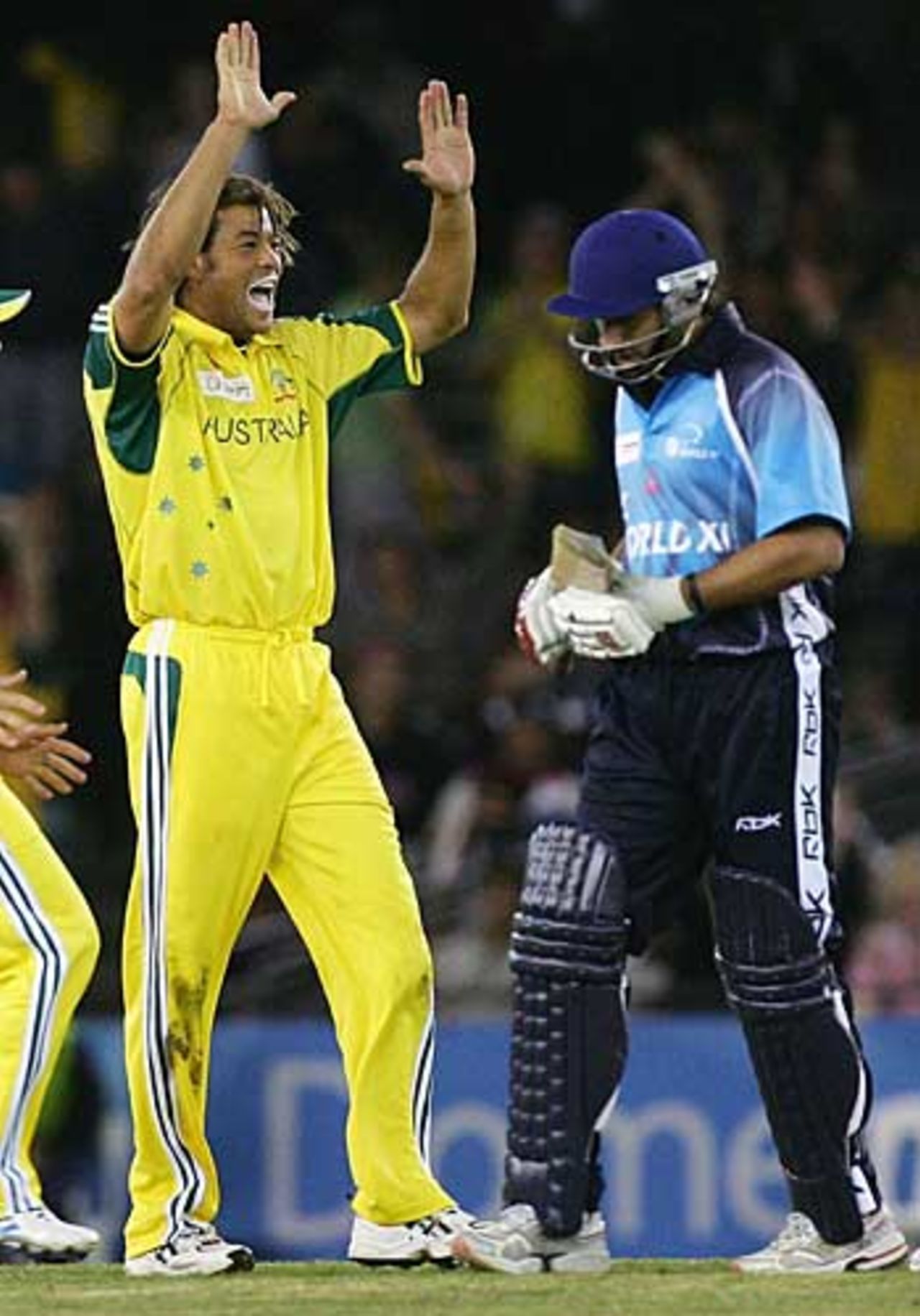 Andrew Symonds celebrates the wicket of Shahid Afridi, Australia v World XI, 1st ODI, Super Series, Melbourne, October 5, 2005