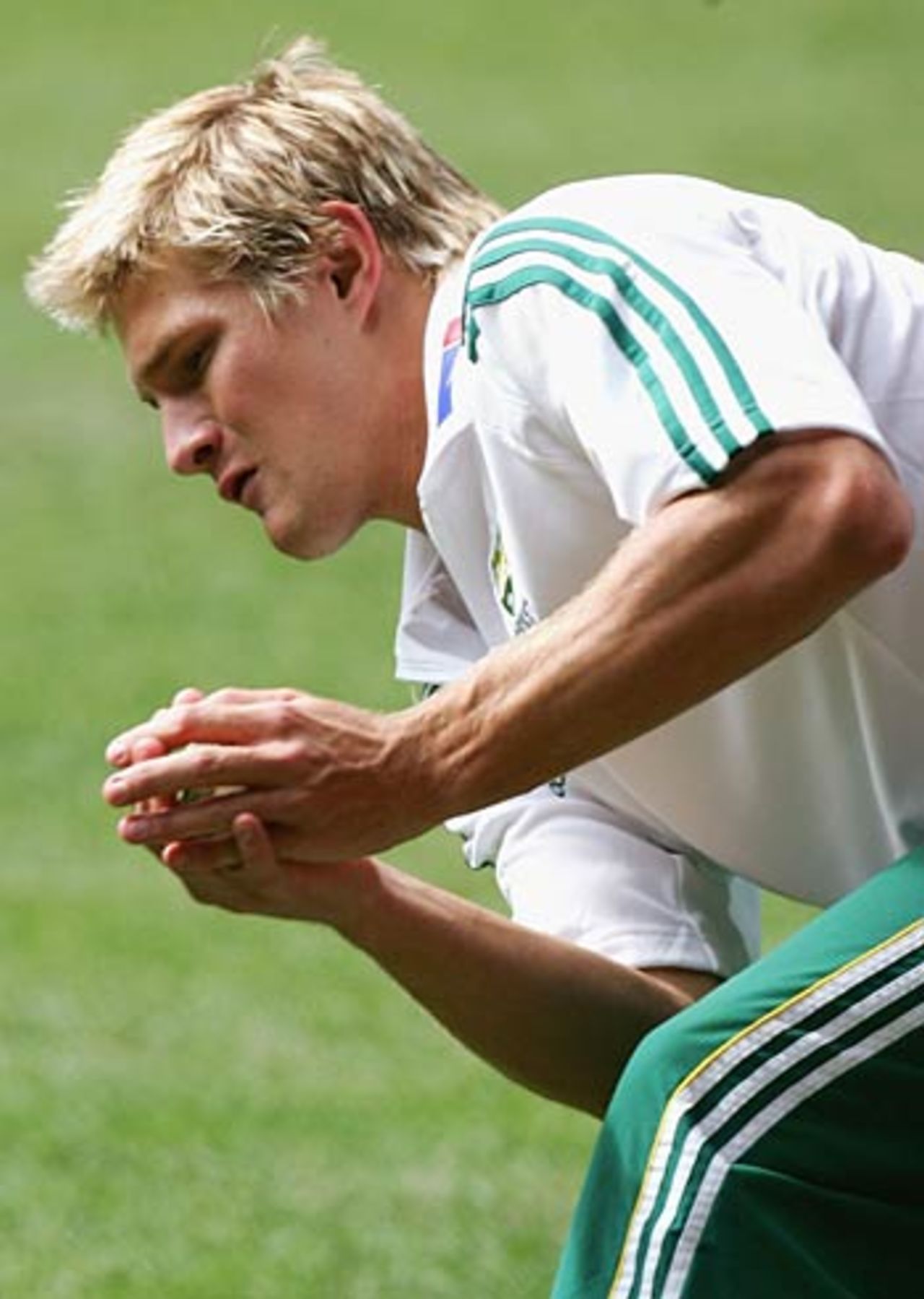 Shane Watson takes catching practice, Melbourne, October 6, 2005