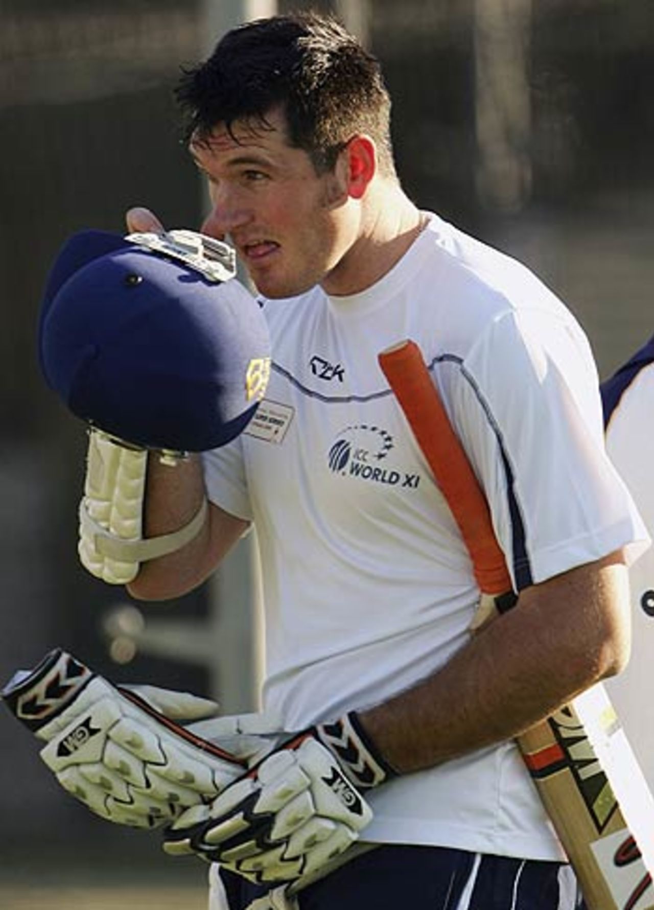 Graeme Smith awaits his turn at the nets, Sydney, October 10, 2005