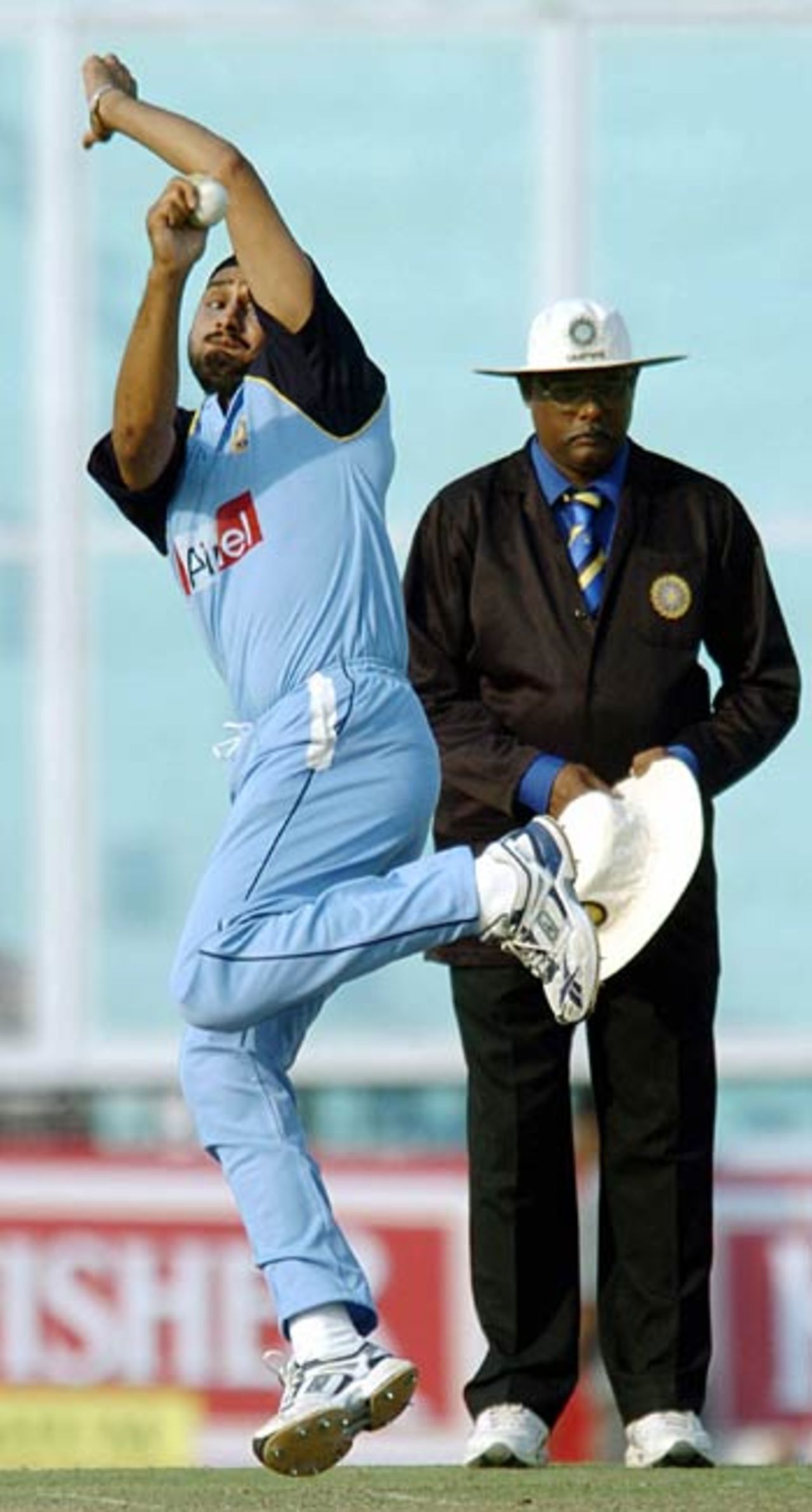 Harbhajan Singh grabbed two wickets to restrict India B, India B v India Seniors, Mohali, October 2005
