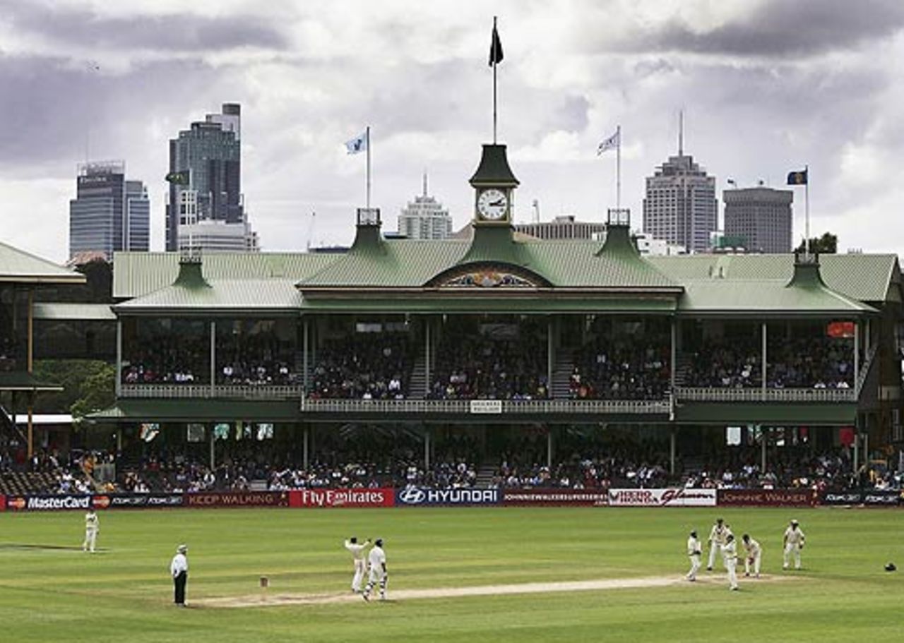 A view of the Sydney Cricket Ground, Australia v World XI, Super Test, Sydney, 4th Day, October 17, 2005