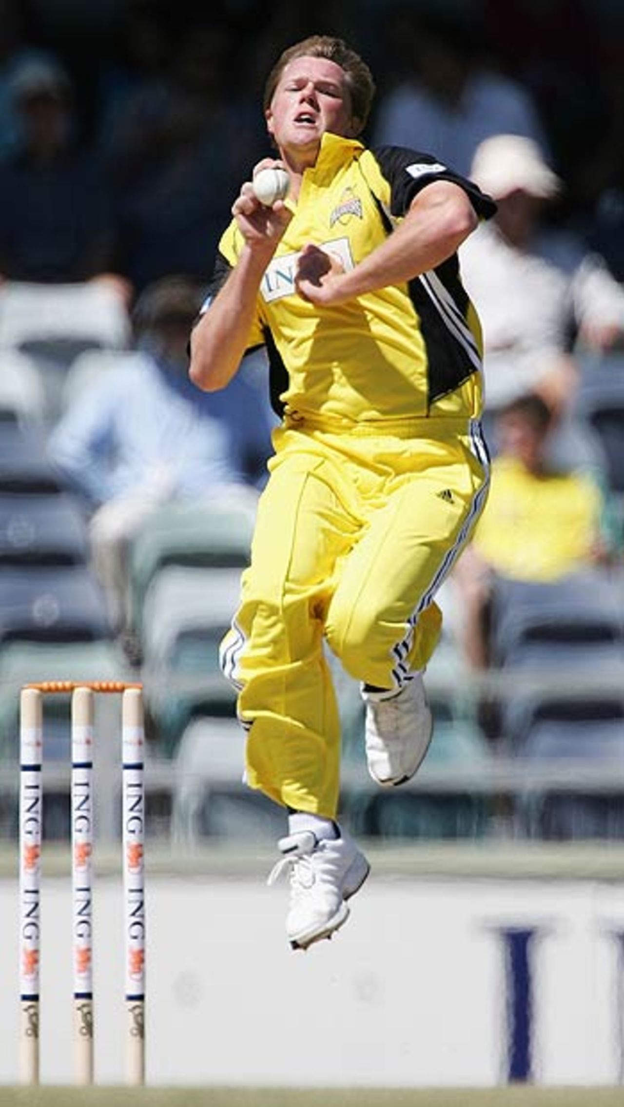 Brad Williams took 3 for 36 against Victoria, Western Australia v Victoria, Perth, October 23, 2005