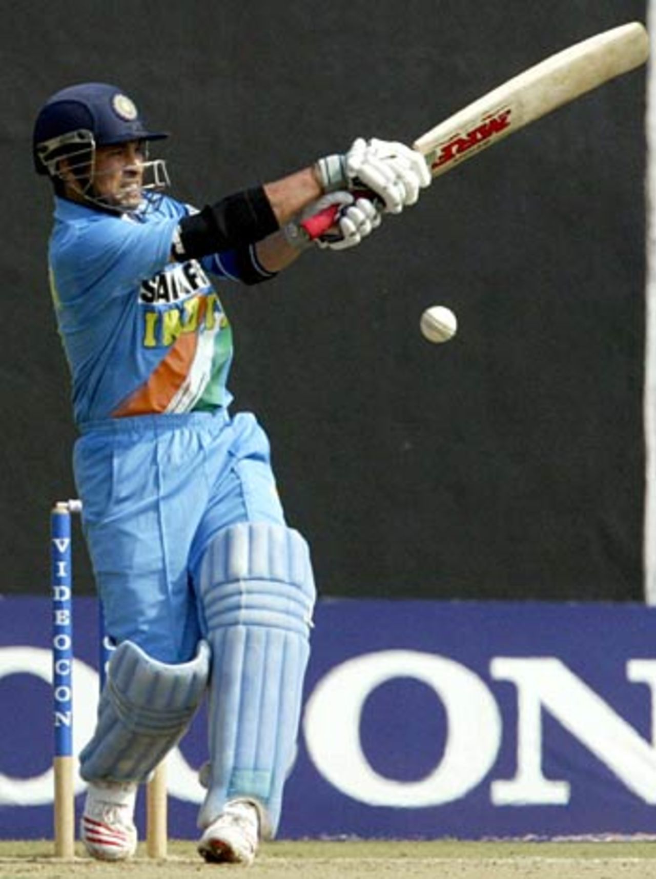 Sachin Tendulkar pulls on his way to 93 in his comeback match, India v Sri Lanka, Videocon Cup, 1st ODI, Nagpur, October 25, 2005