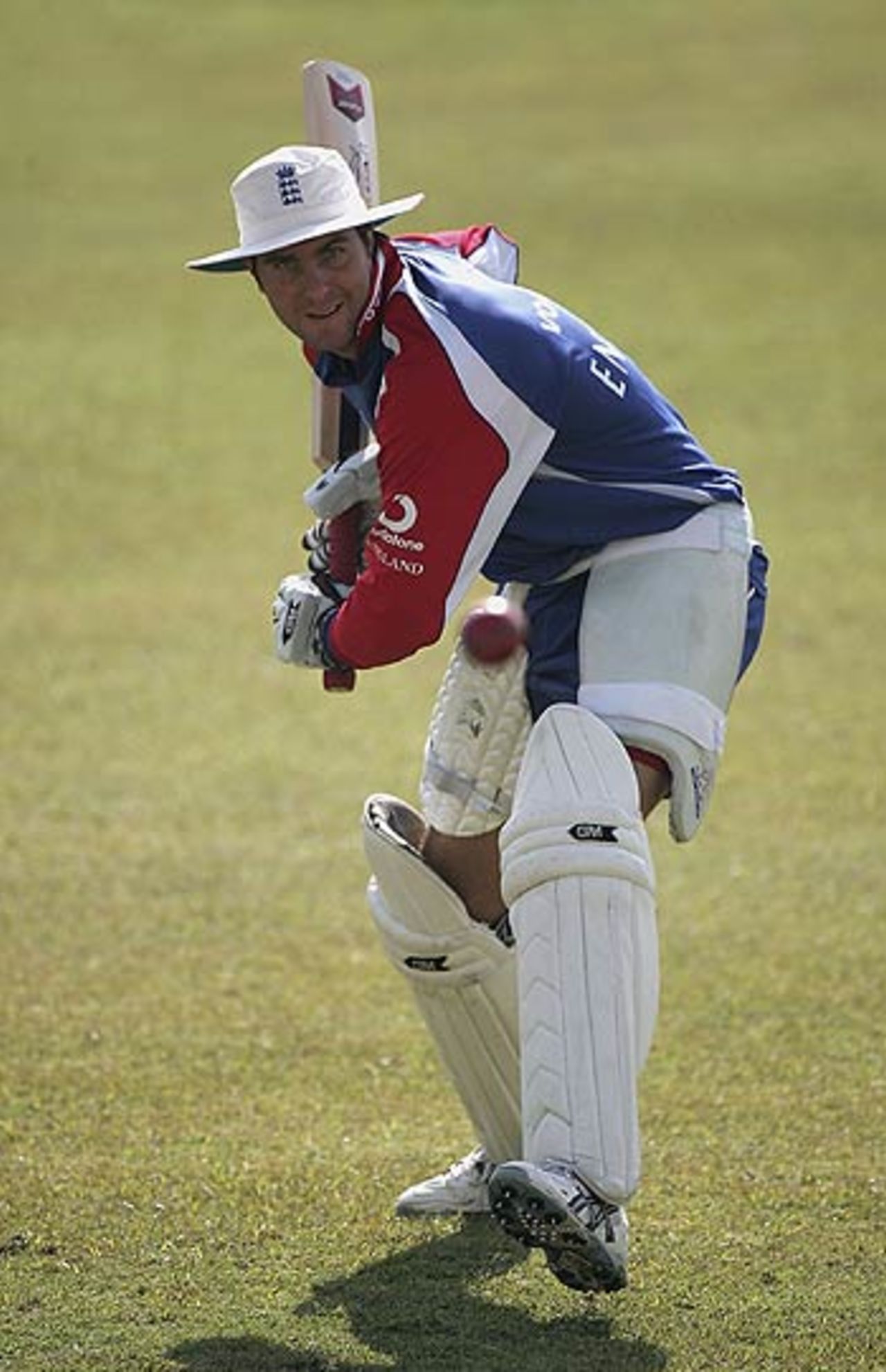 Michael Vaughan gives fielding practice at the Rawalpindi Cricket Stadium, Islamabad, October 27, 2005
