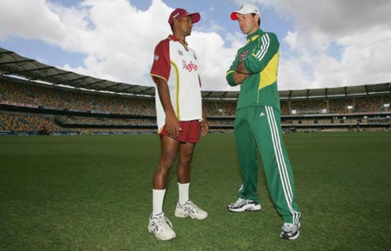Ricky Ponting and Shivnarine Chanderpaul prepare for battle, Brisbane, November 2, 2005