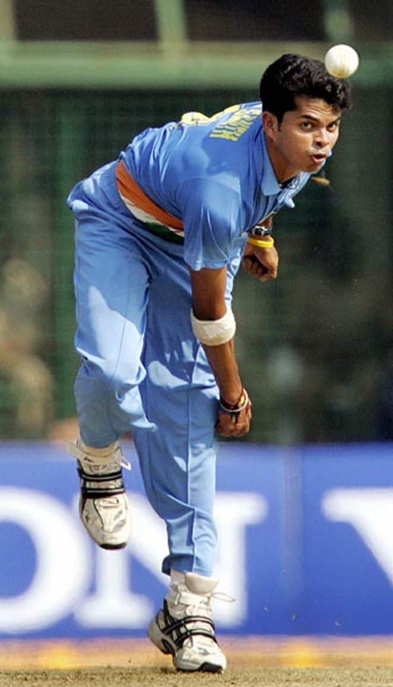 Sreesanth took 1-49 against Sri Lanka in the 4th ODI in Pune, India v Sri Lanka, 4th ODI, Pune, November 3, 2005