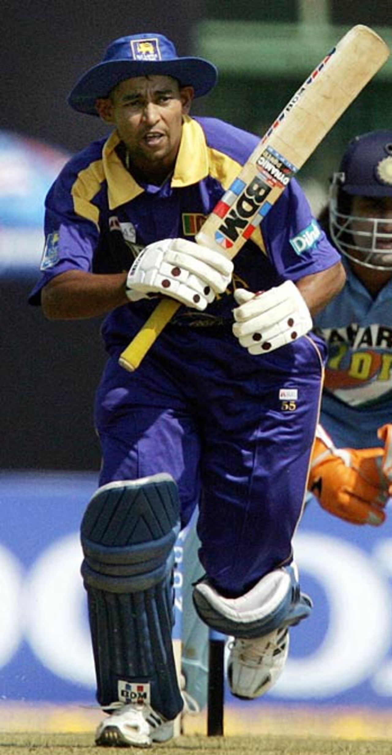 Tillakaratne Dilshan on his way to 52, India v Sri Lanka, 4th ODI, Pune