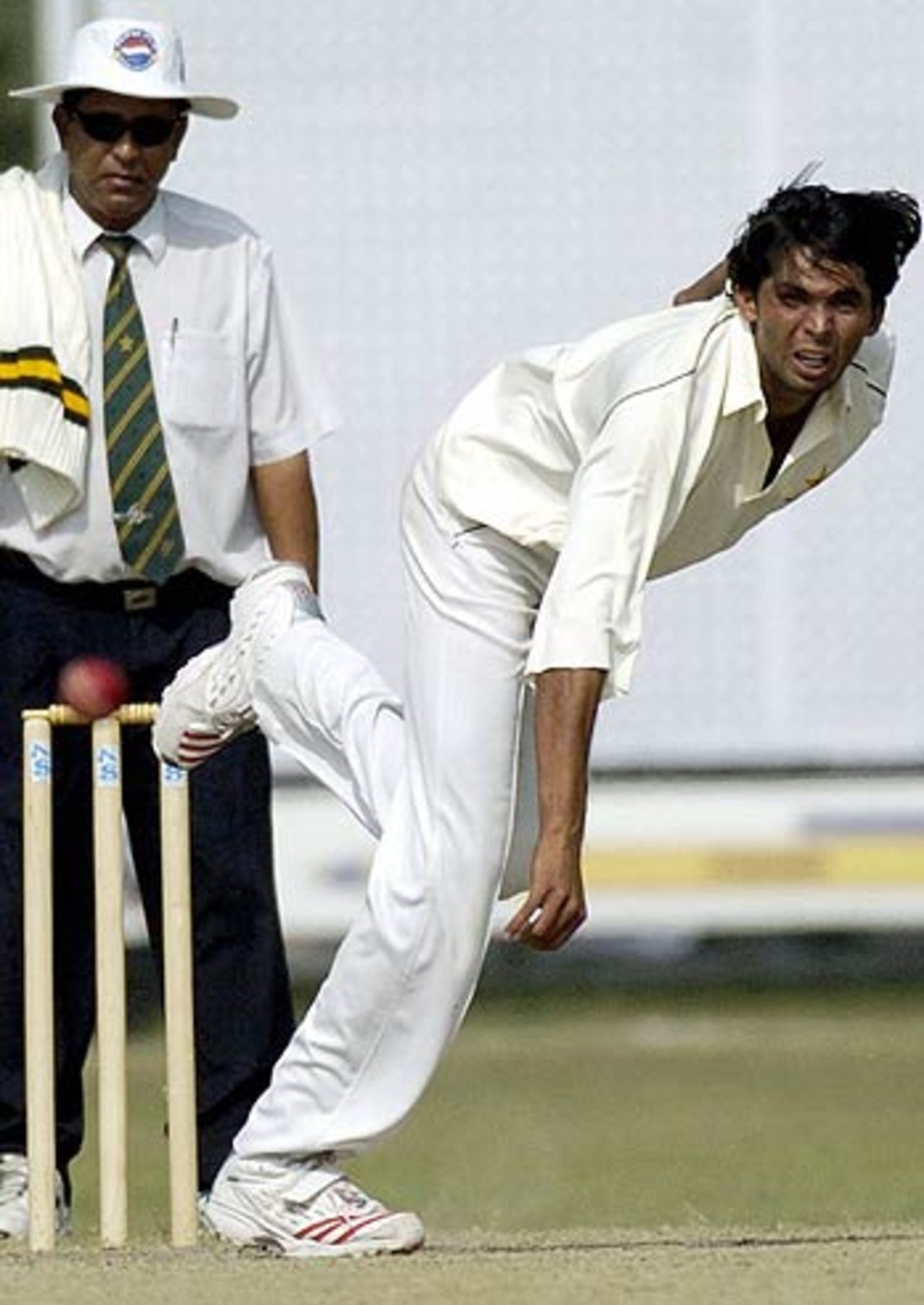 Mohammad Asif's nine wickets in the match kept England's batsmen on their toes, Pakistan A v England XI, Tour Match, Lahore, November 7, 2005