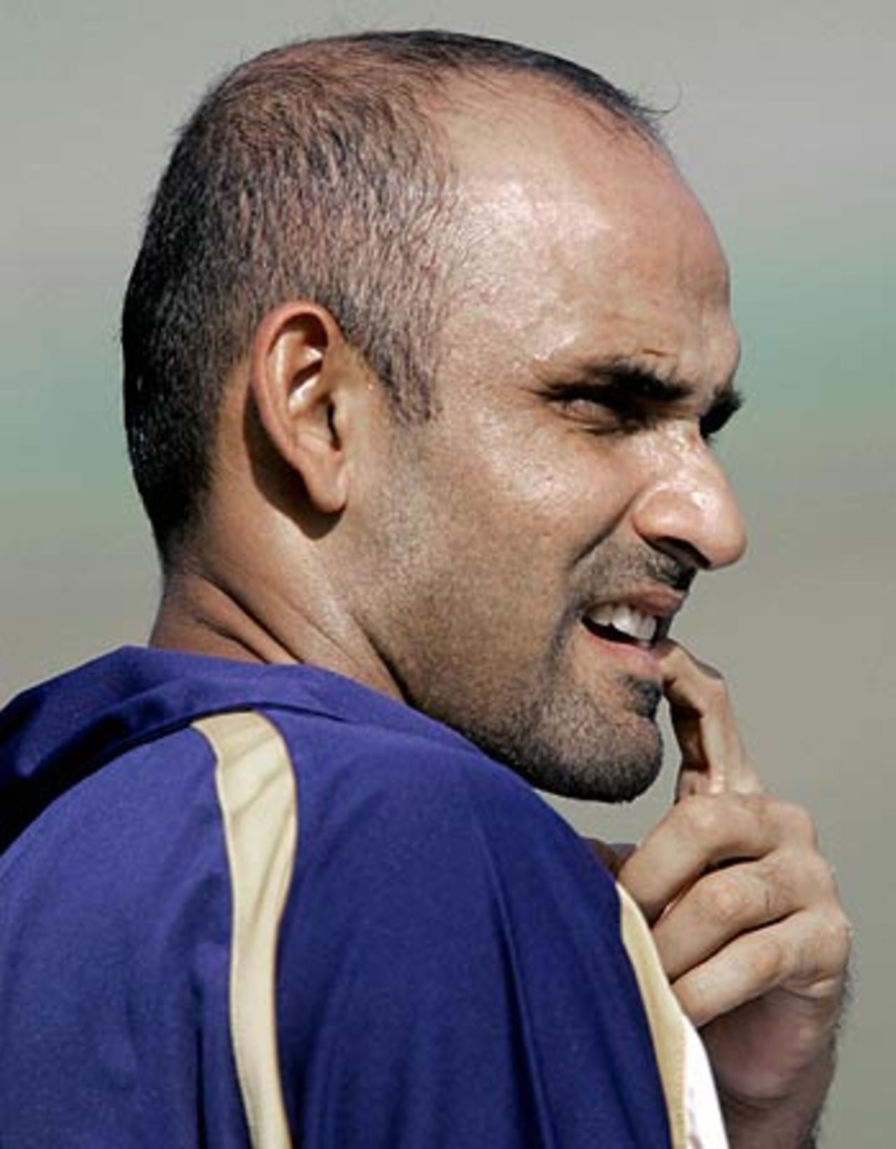 Marvan Atapattu mulls over Sri Lanka's series situation, Madhavrao Scindia Cricket Ground, Rajkot, November 8, 2005