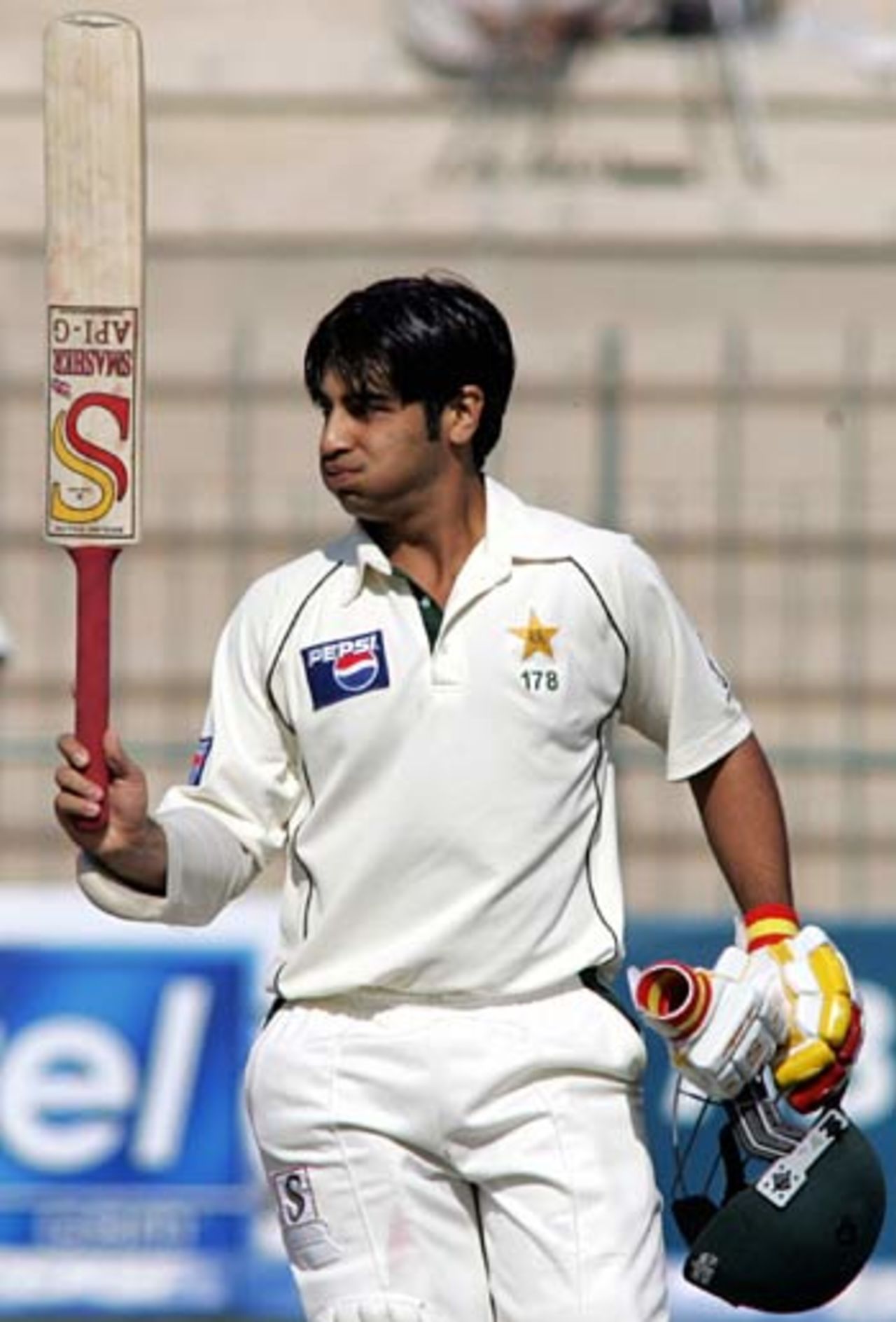 Salman Butt reaches his second Test hundred, Pakistan v England, 1st Test, Multan, November 15, 2005