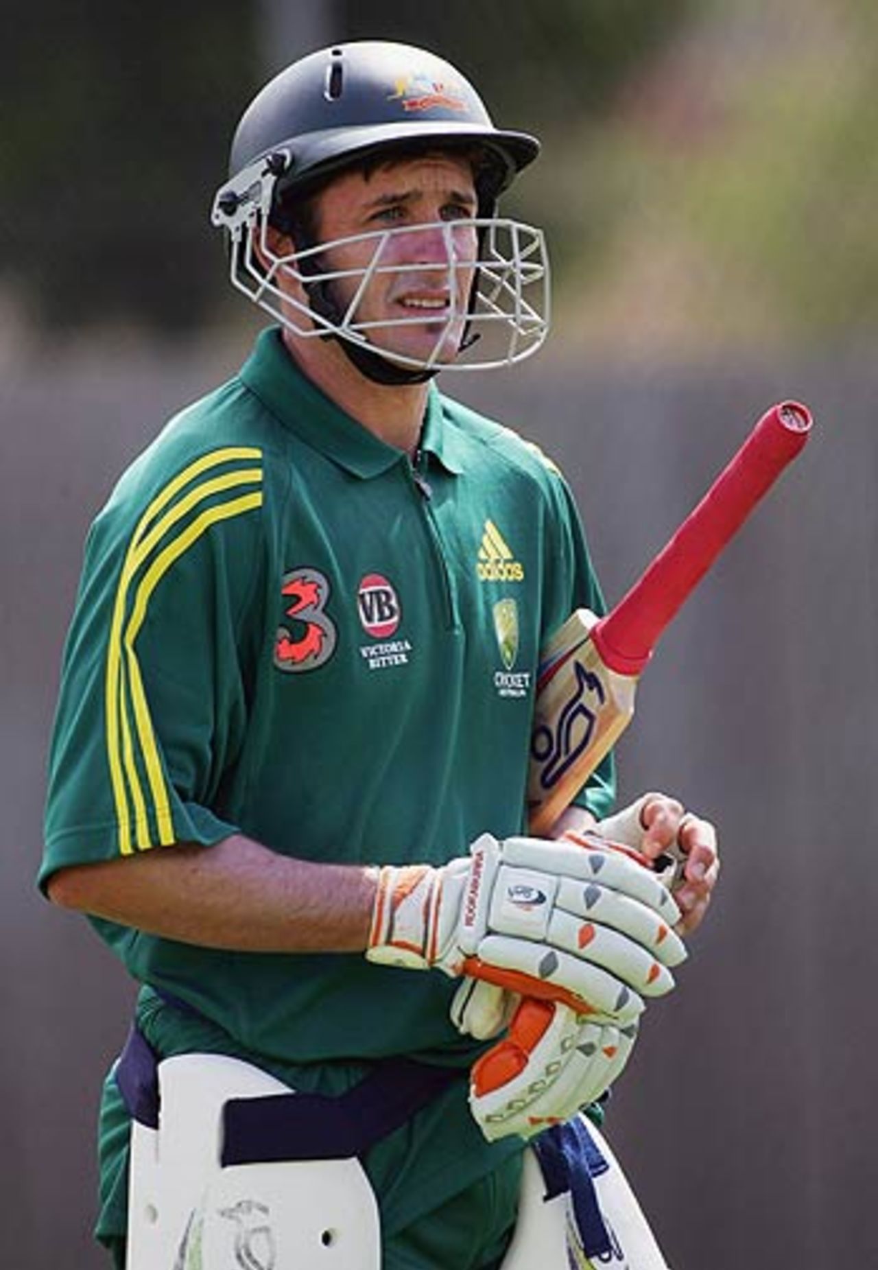 Mike Hussey walks back after a session in the nets, Bellerive Oval, Hobart, November 16, 2005