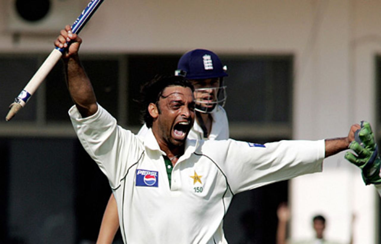 Jubilance unconfined: Shoaib Akhtar takes the final wicket of Steve Harmison to seal victory by 22 runs, Pakistan v England, 1st Test, Multan, November 16, 2005