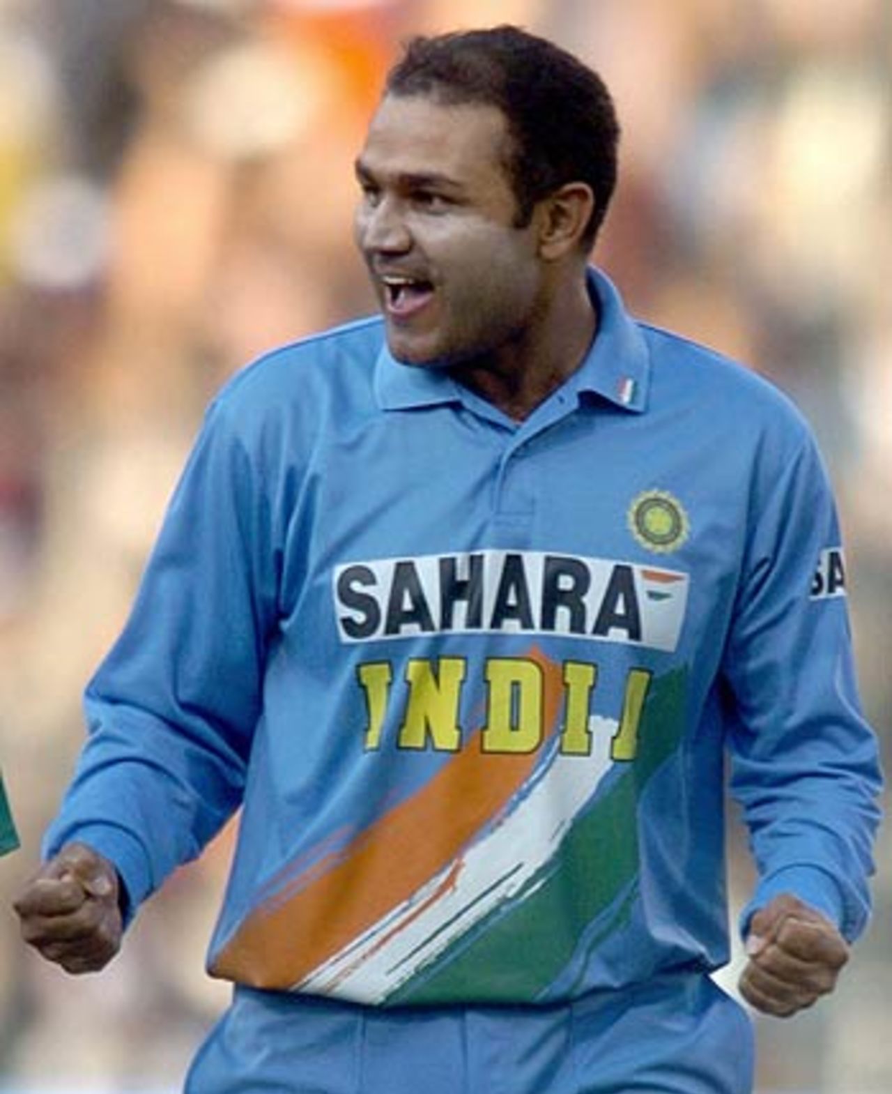 Virender Sehwag took two crucial wickets to stifle South Africa, India v South Africa, 2nd ODI, Bangalore, November 19, 2005