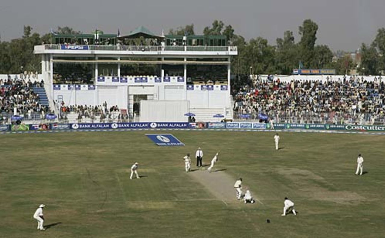 A general view of the Iqbal Stadium in Faisalabad, Pakistan v England, 2nd Test, Faisalabad, November 21, 2005