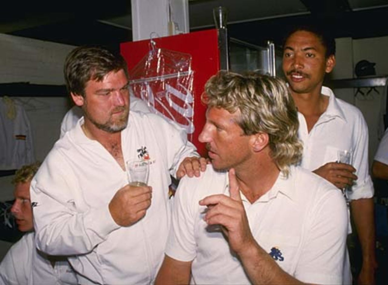 Ian Botham, Mike Gatting and Phil DeFreitas celebrate England's win, Australia v England 1st Test, Brisbane, November 19 1986