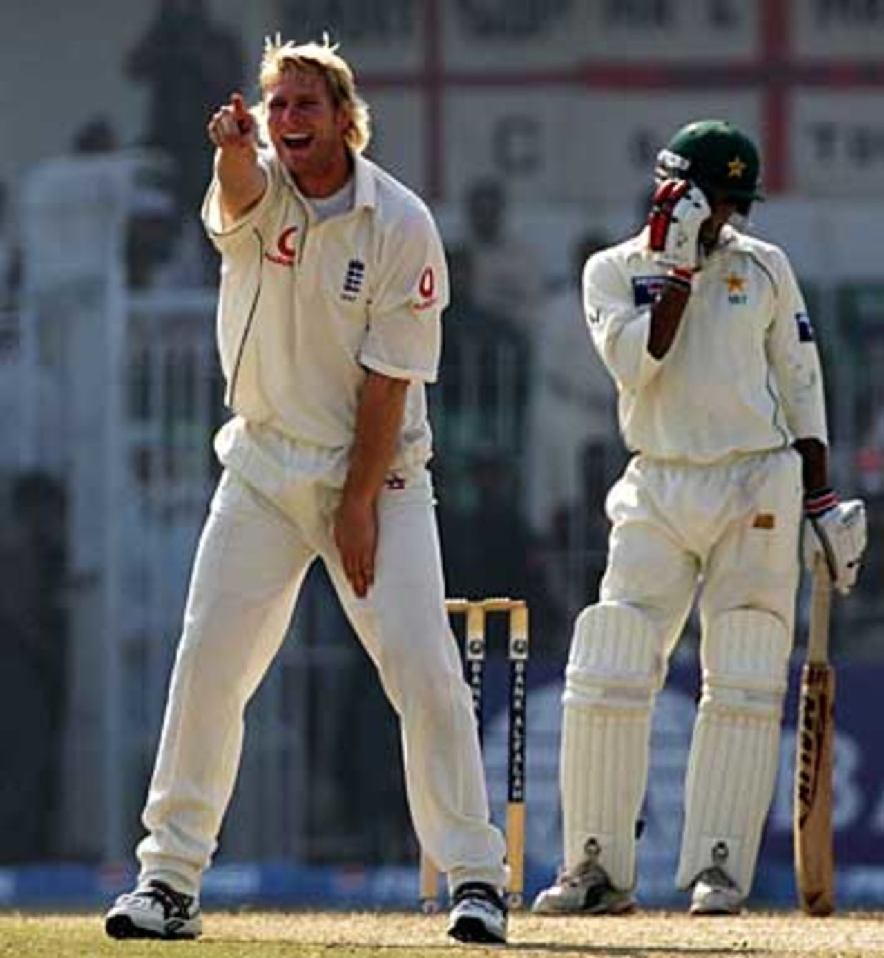 Oh yes - Matthew Hoggard traps Mohammad Sami, Pakistan v England, 2nd Test, Faisalabad, November 24, 2005