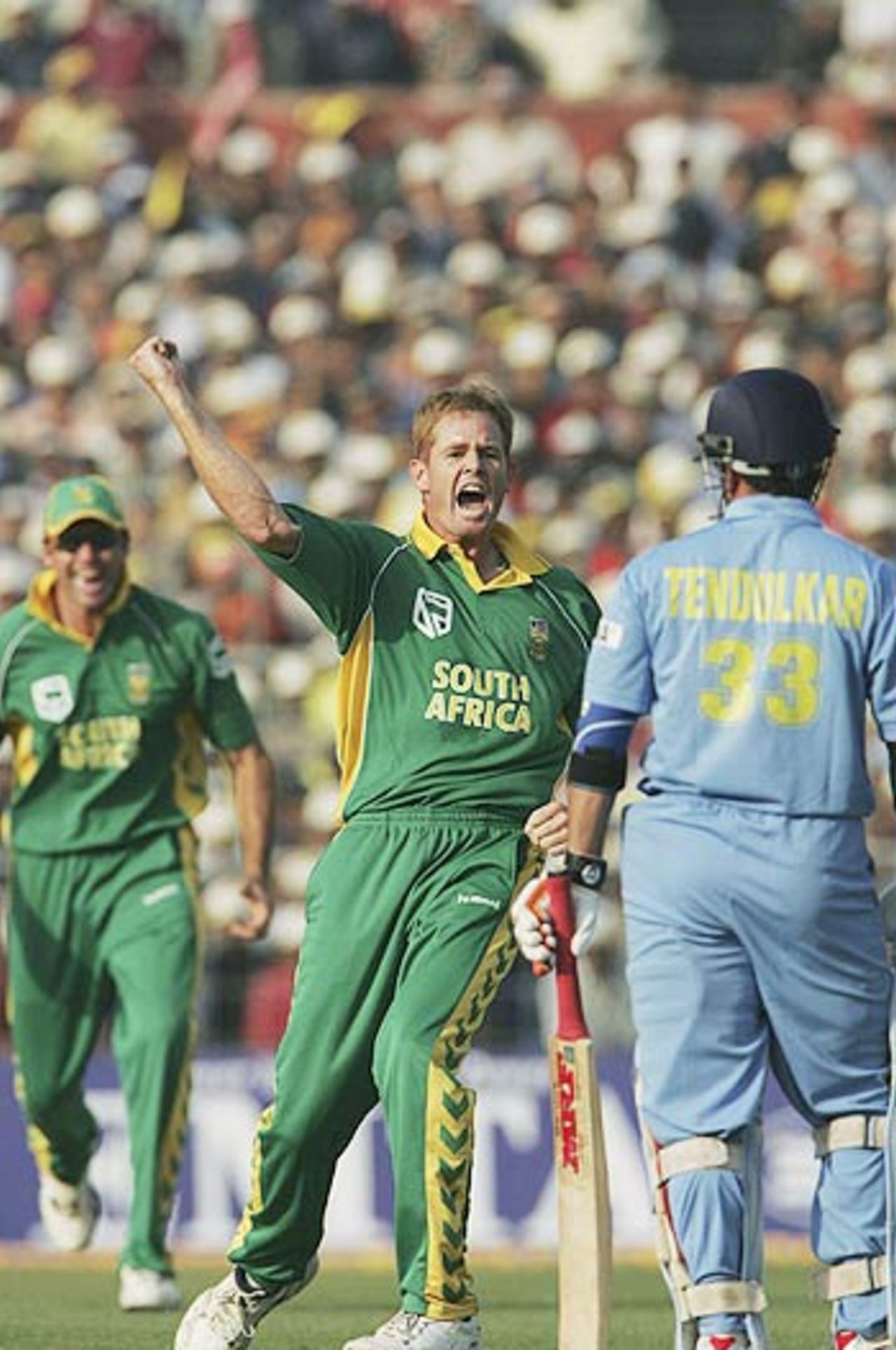 Shaun Pollock celebrates the wicket of Sachin Tendulkar, India v South Africa, 4th ODI, Kolkata, November 25, 2005