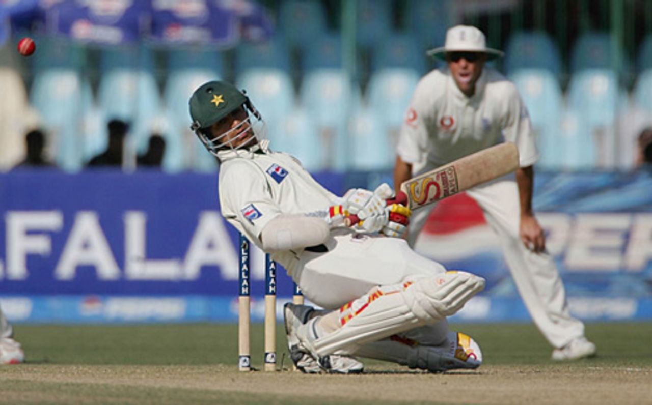 Salman Butt sways under a bouncer, Pakistan v England, 3rd Test, Lahore, November 30, 2005
